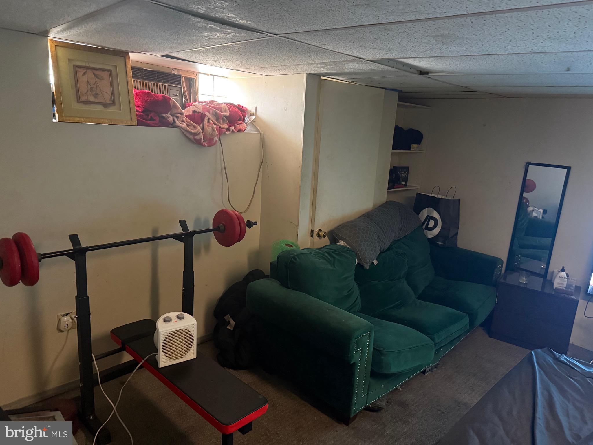 LAWNCREST - Residential