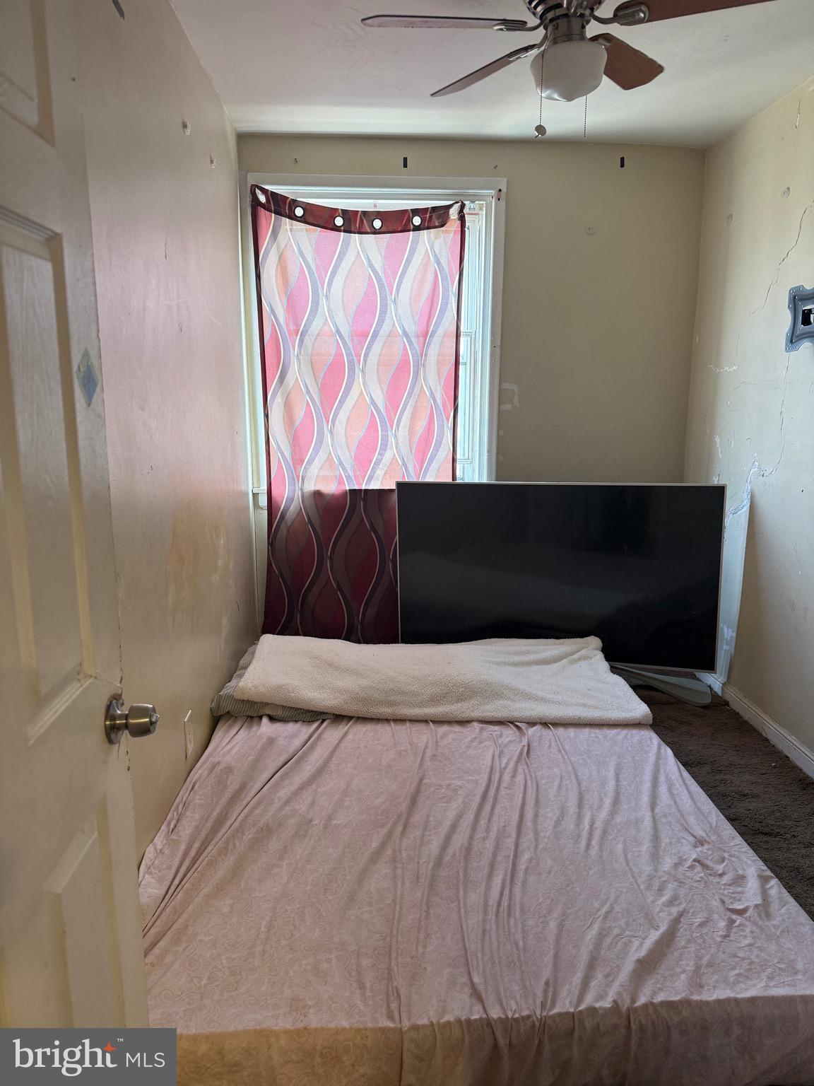 LAWNCREST - Residential