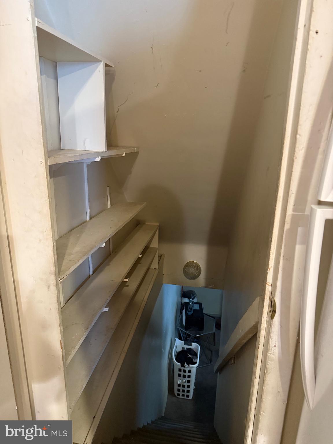 LAWNCREST - Residential