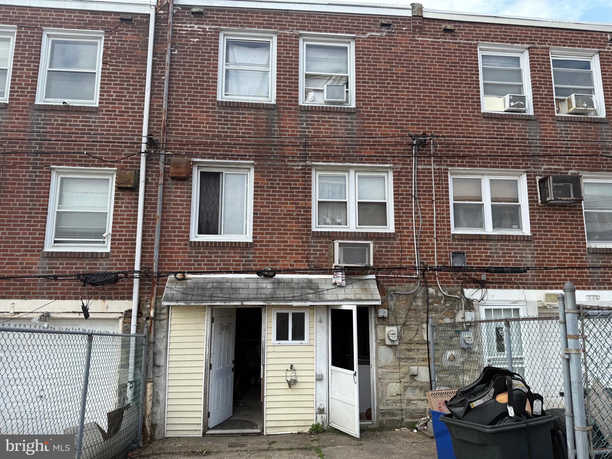 LAWNCREST - Residential