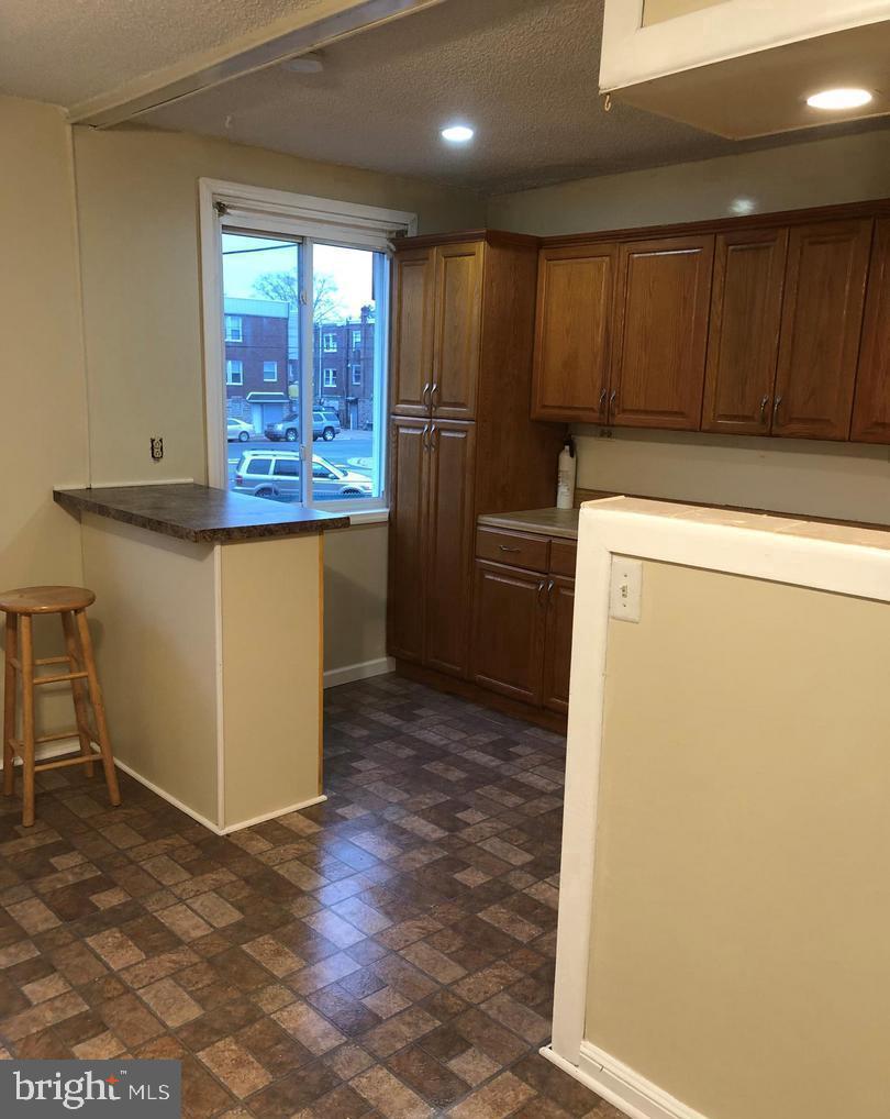 LAWNCREST - Residential