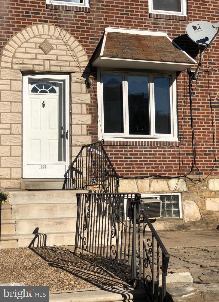 LAWNCREST - Residential