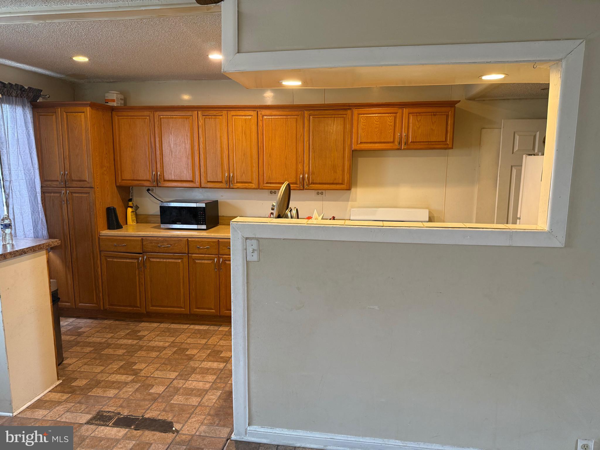 LAWNCREST - Residential