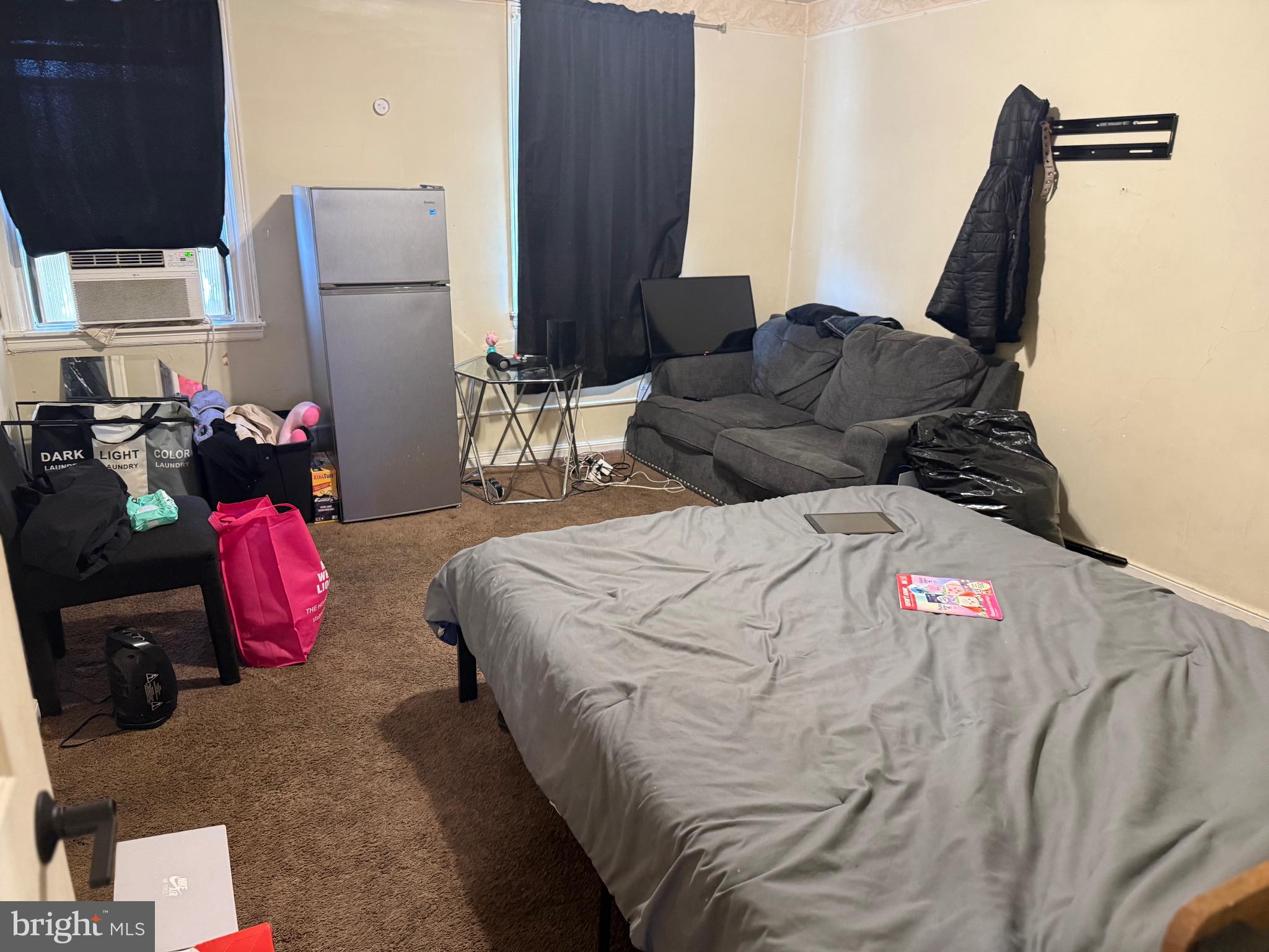 LAWNCREST - Residential