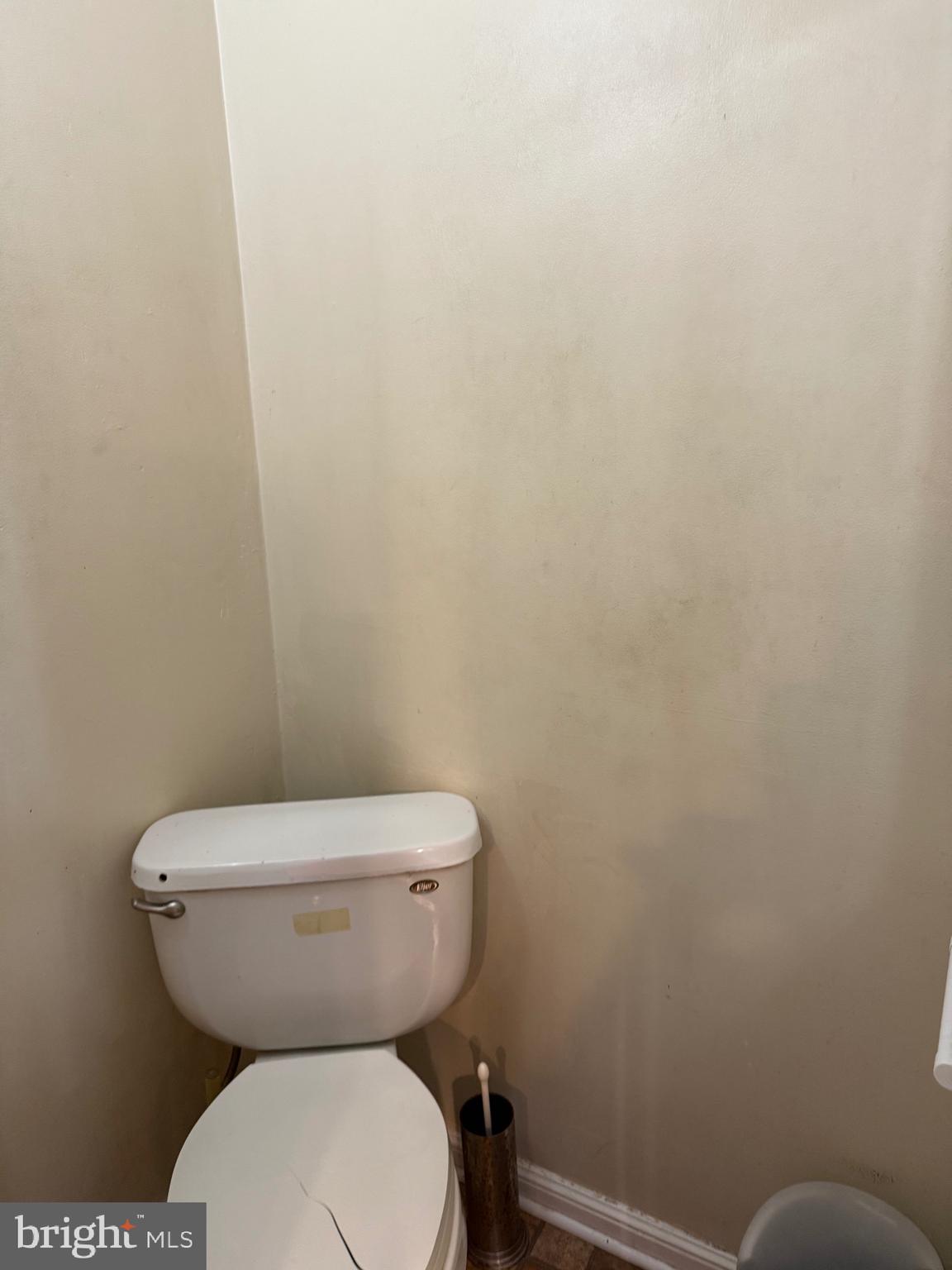 LAWNCREST - Residential