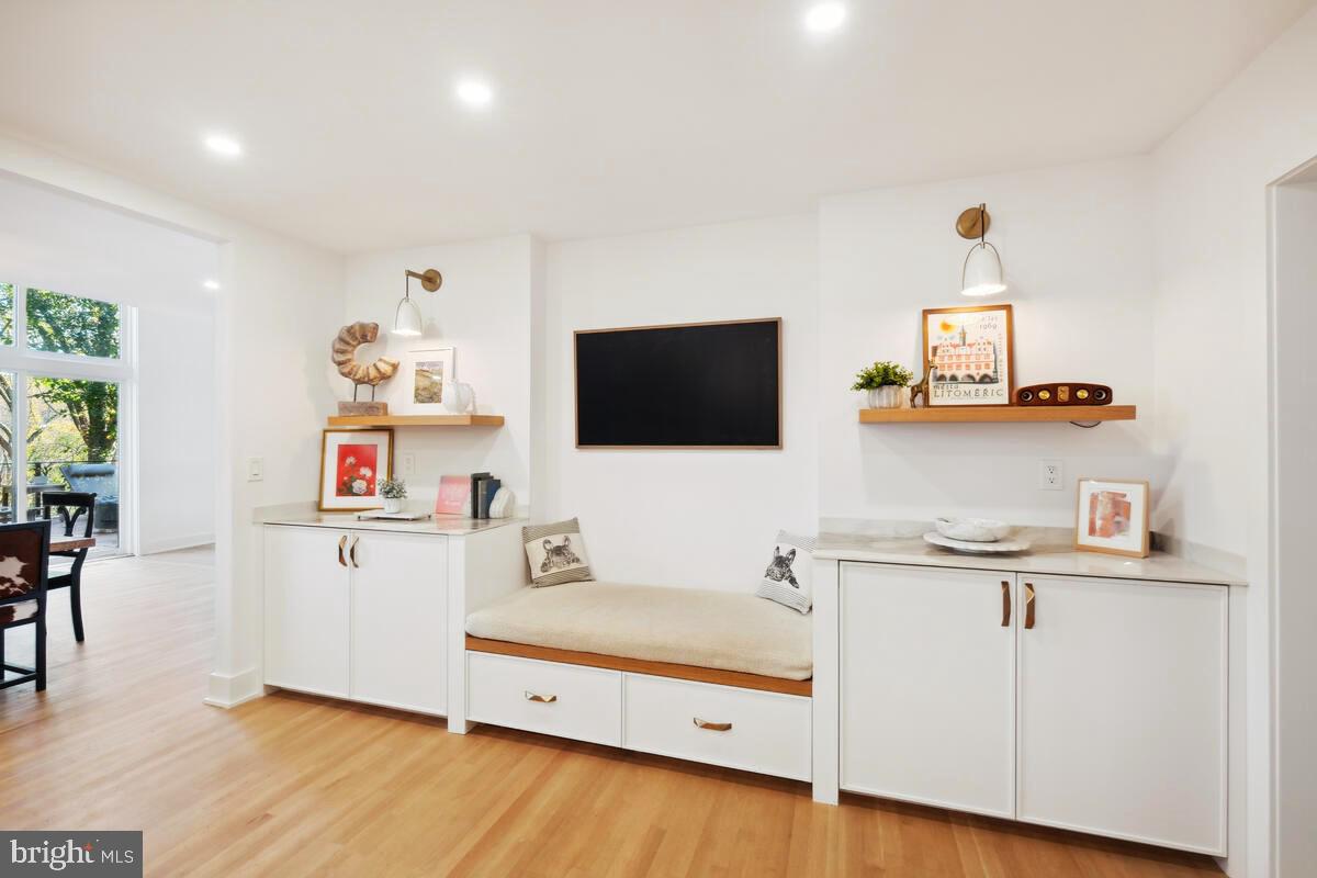 KEMP MILL ESTATES - Residential