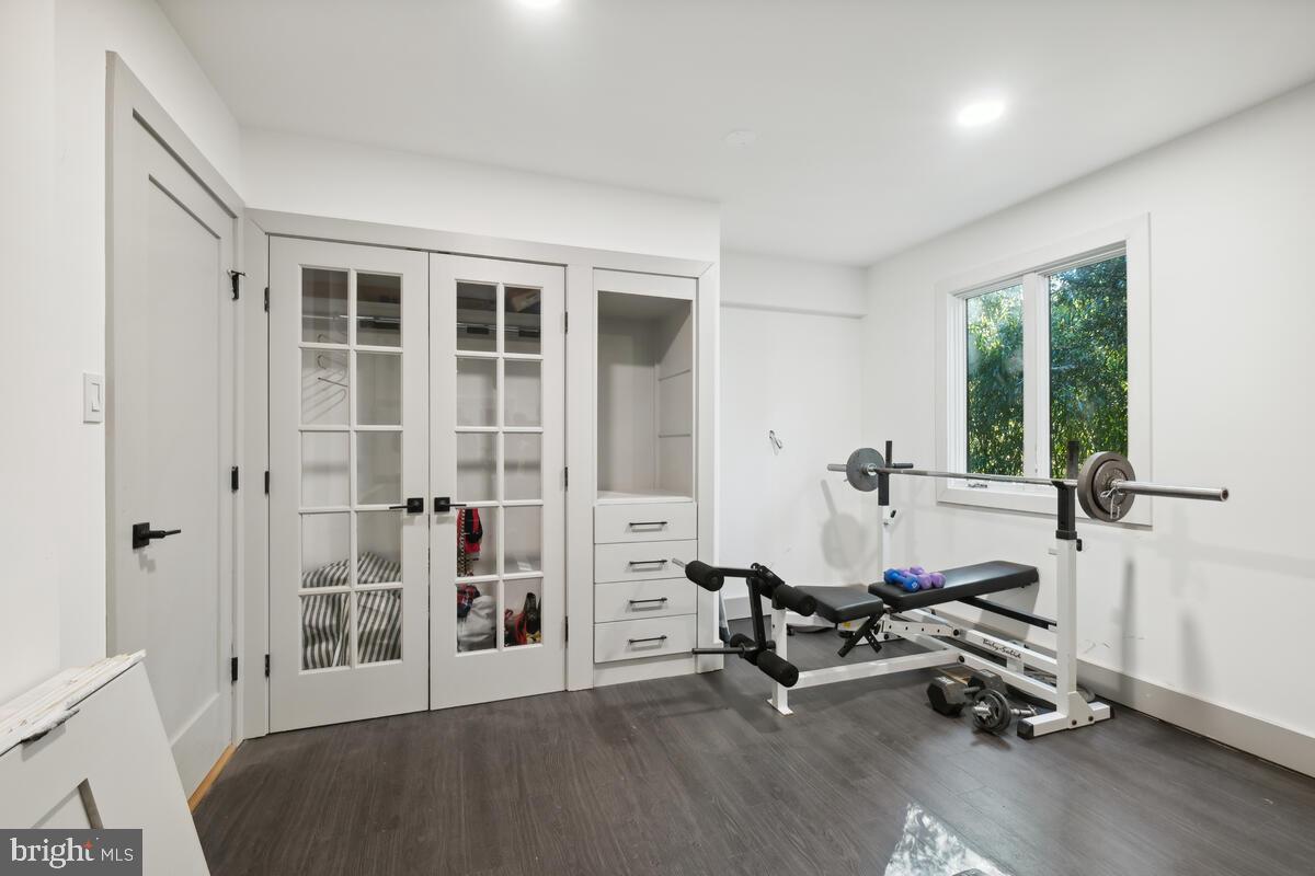 KEMP MILL ESTATES - Residential