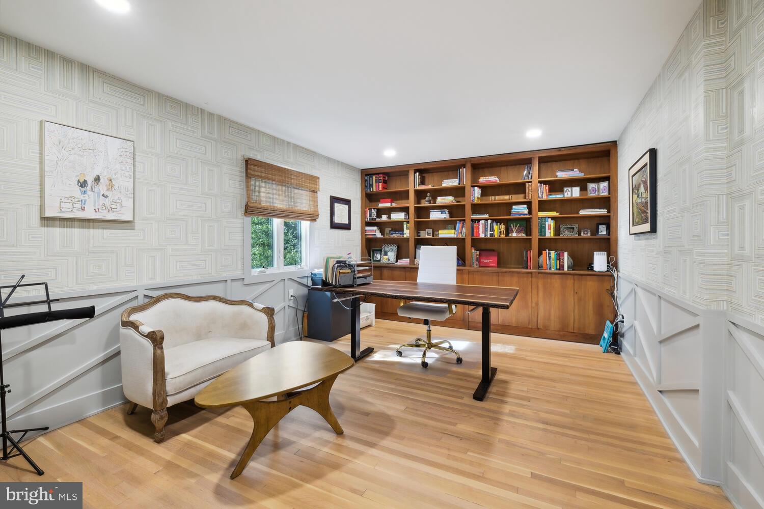 KEMP MILL ESTATES - Residential