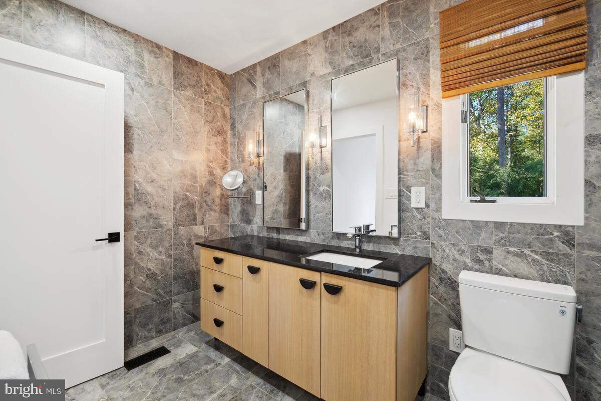 KEMP MILL ESTATES - Residential