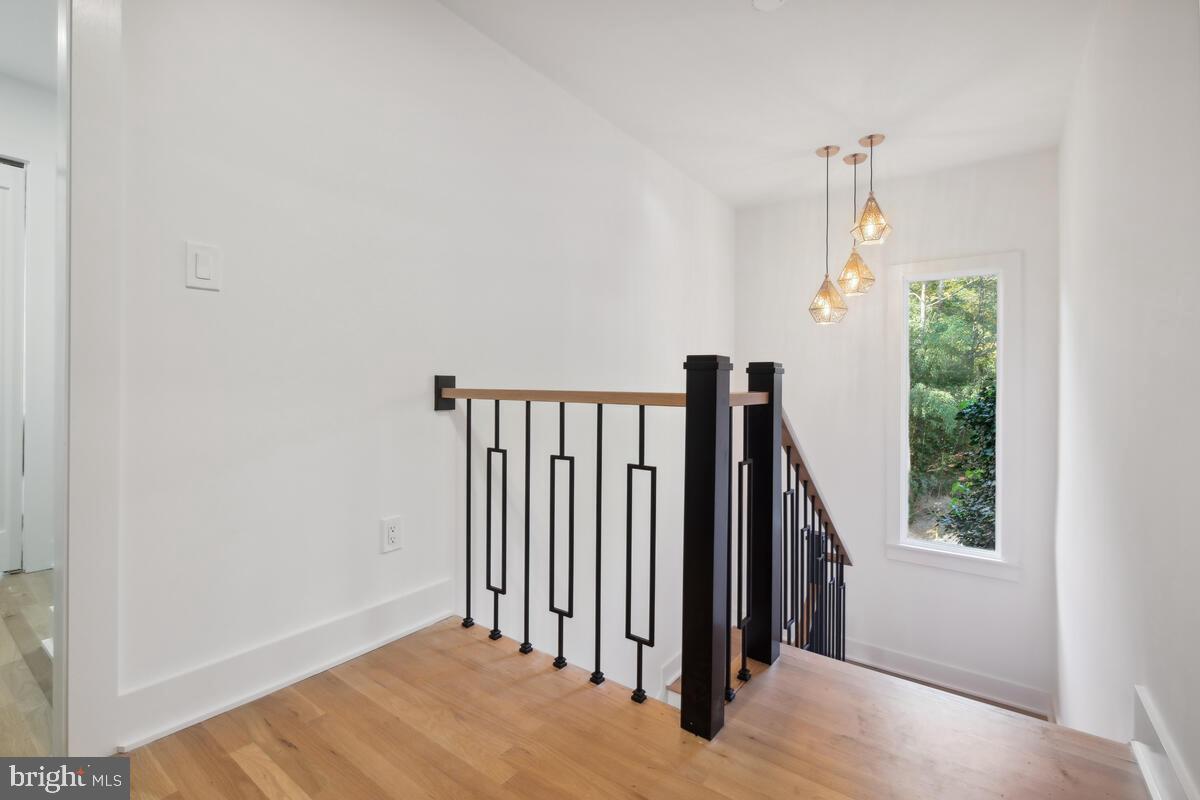 KEMP MILL ESTATES - Residential