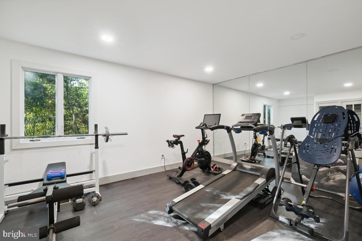 KEMP MILL ESTATES - Residential