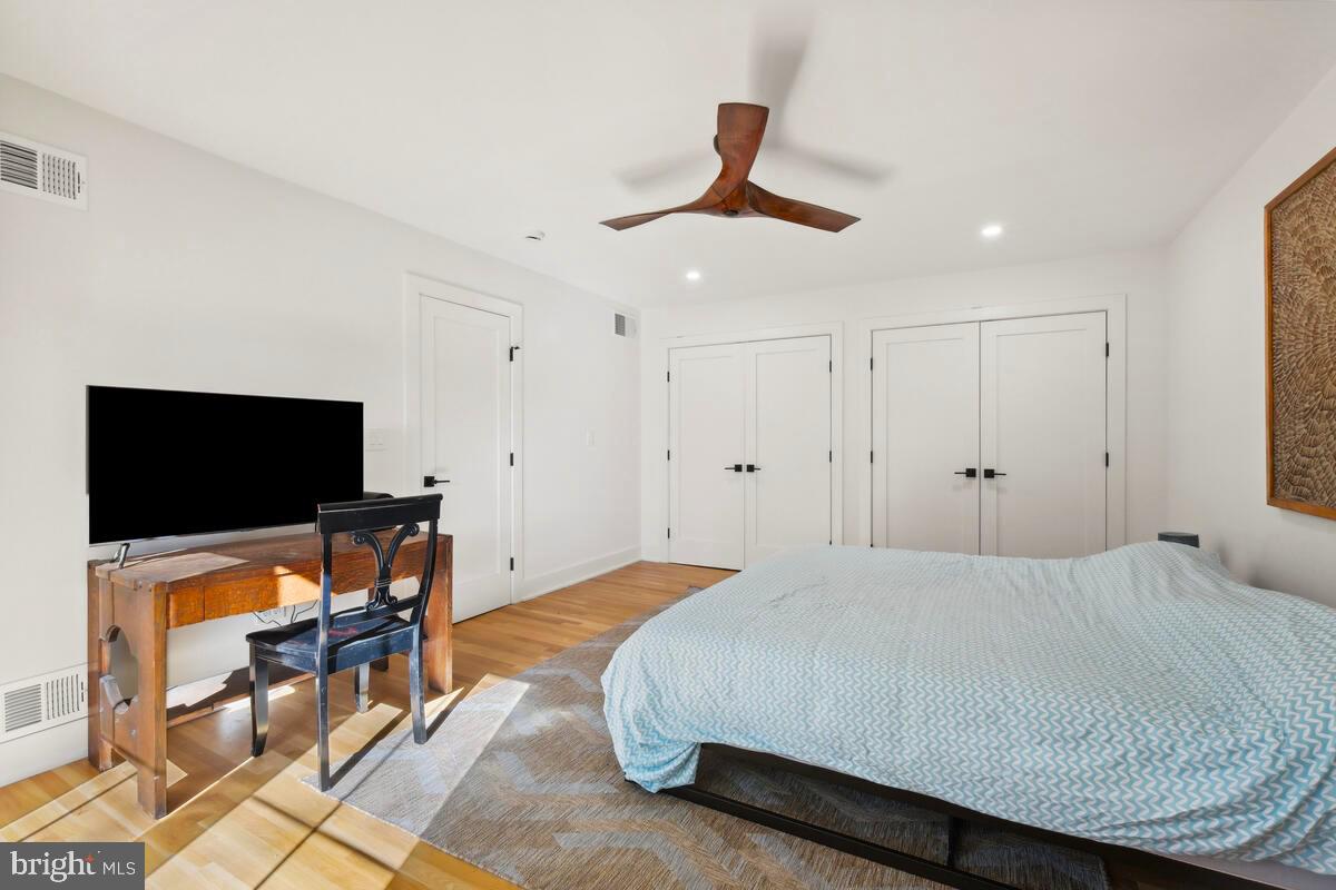 KEMP MILL ESTATES - Residential