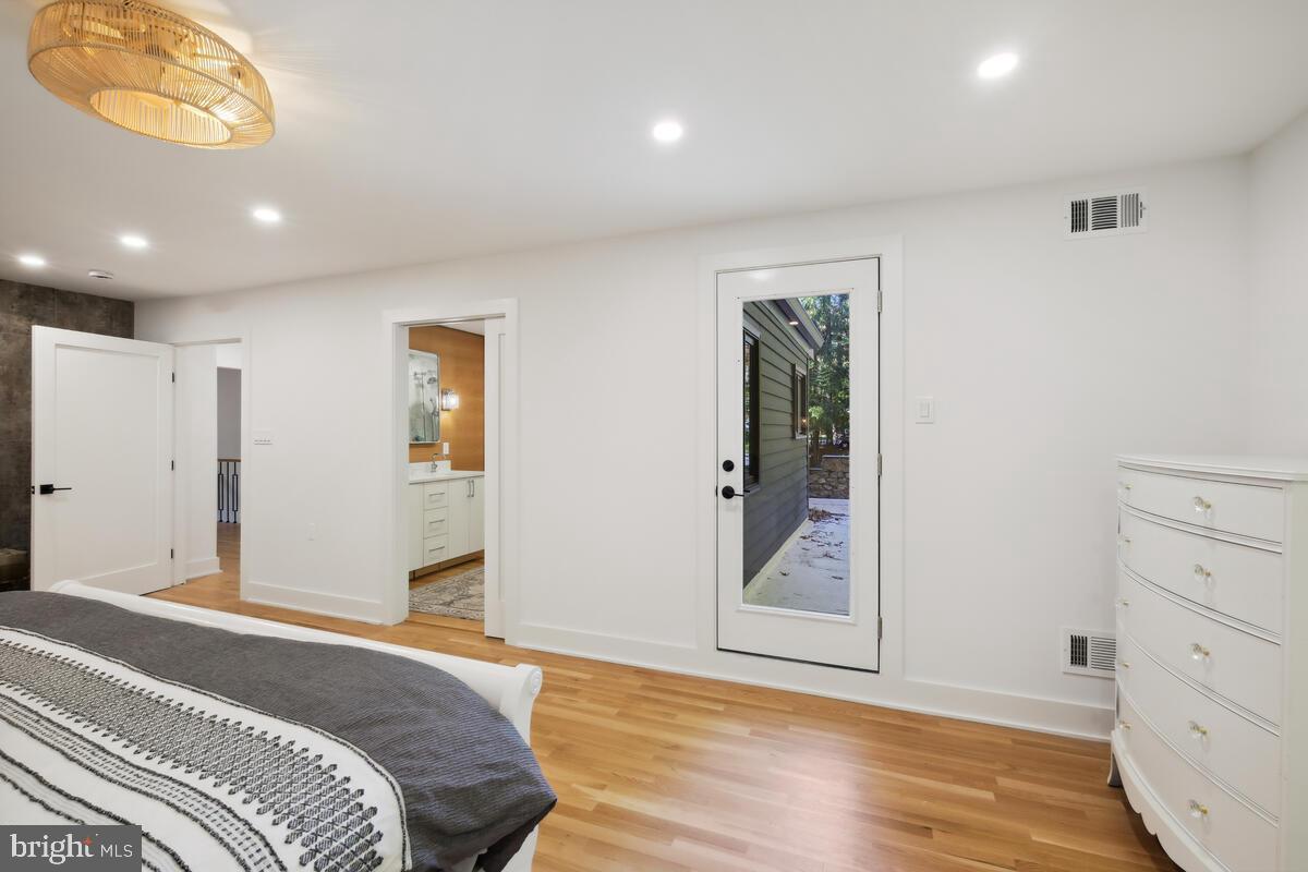 KEMP MILL ESTATES - Residential