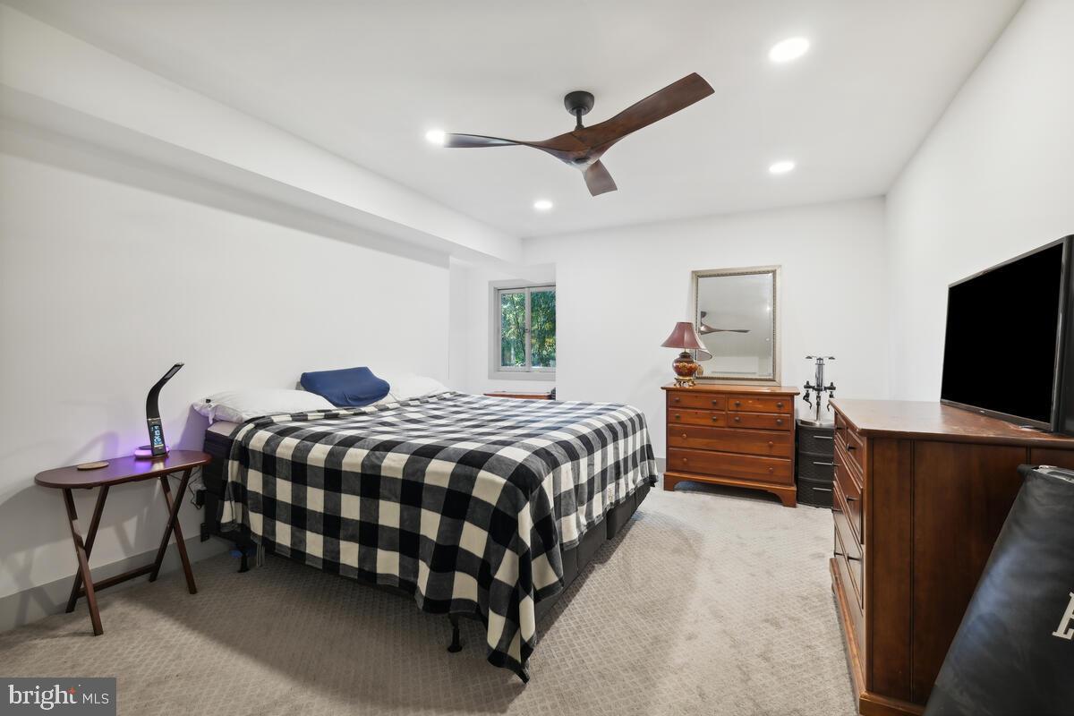 KEMP MILL ESTATES - Residential