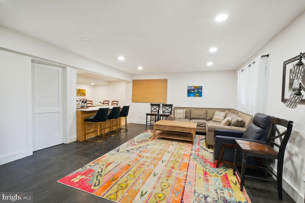 KEMP MILL ESTATES - Residential