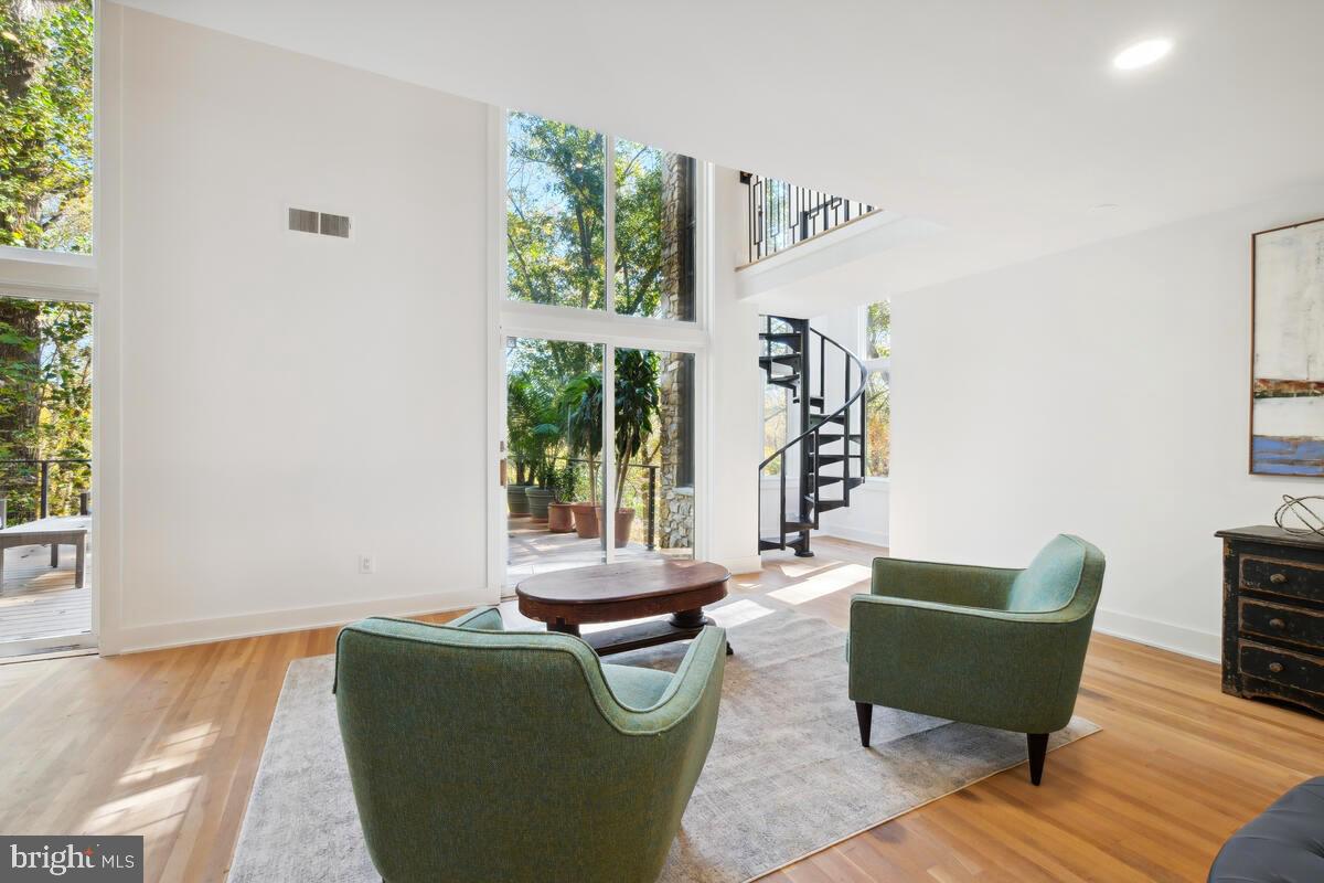 KEMP MILL ESTATES - Residential