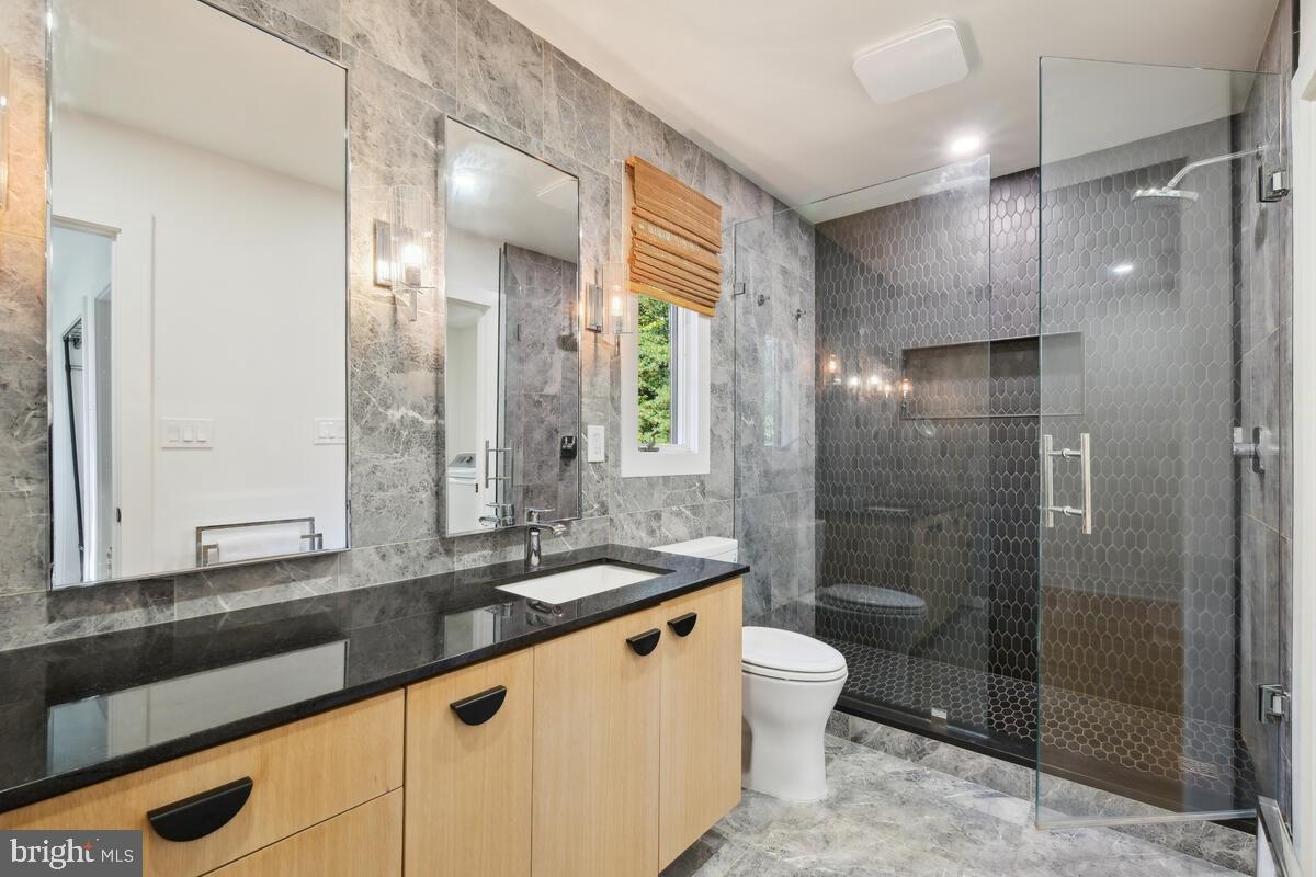 KEMP MILL ESTATES - Residential