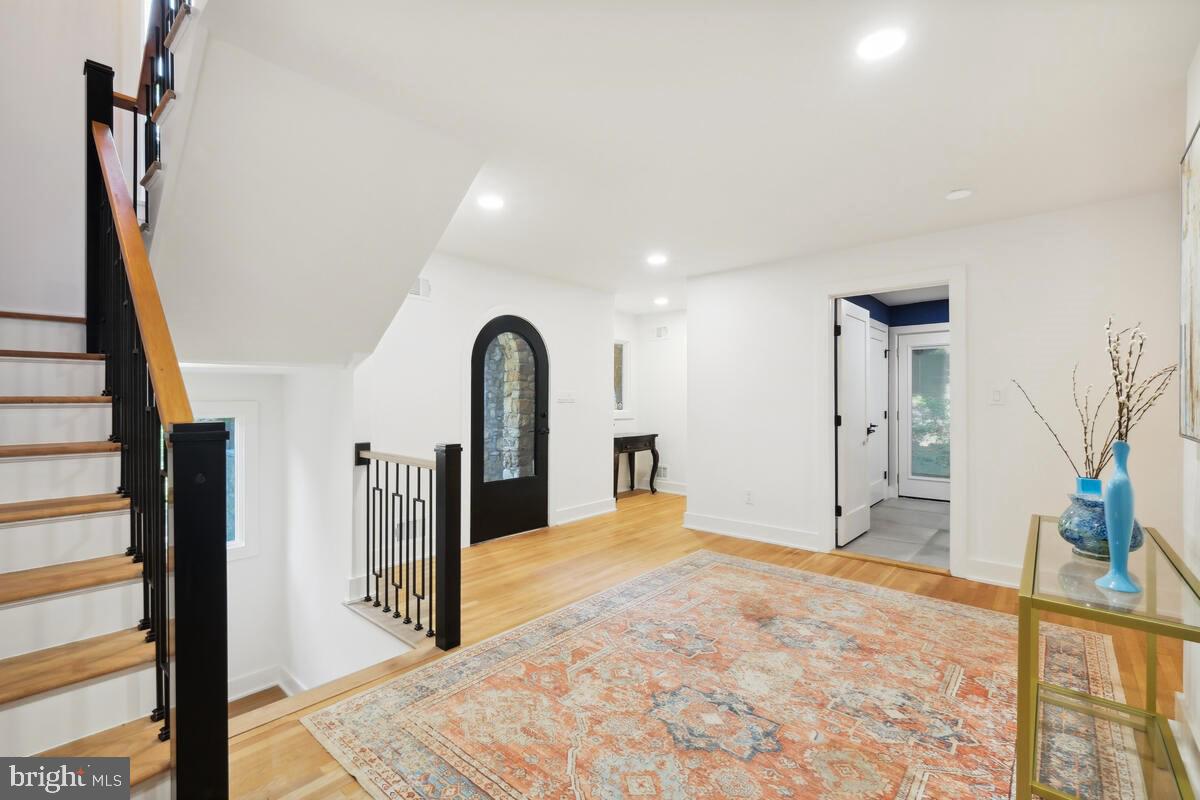 KEMP MILL ESTATES - Residential