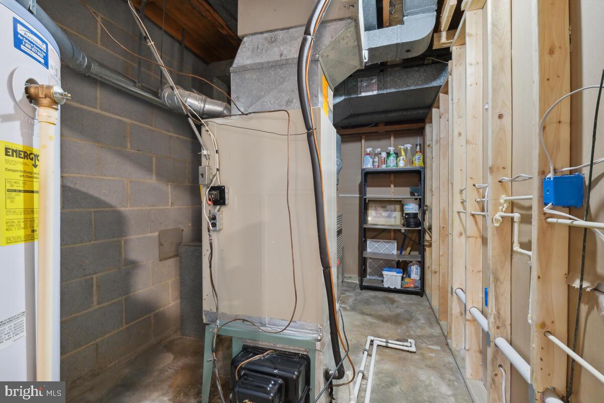 KEMP MILL ESTATES - Residential