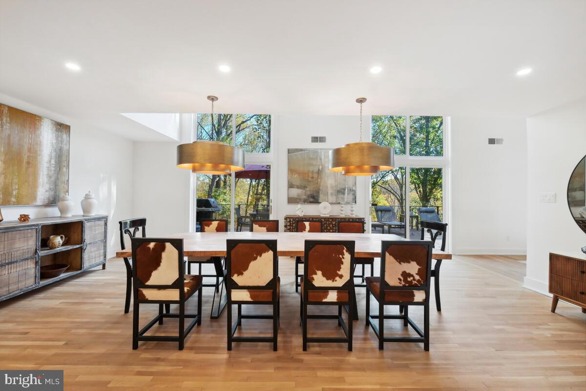 KEMP MILL ESTATES - Residential