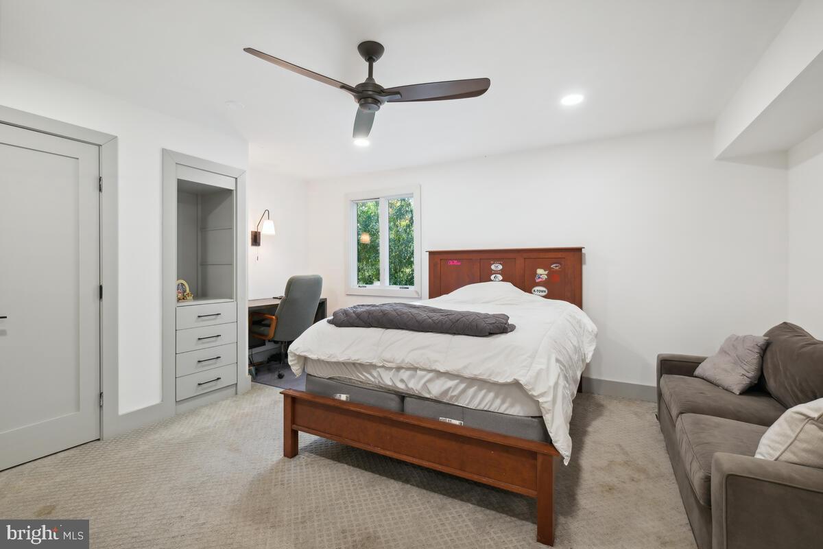 KEMP MILL ESTATES - Residential