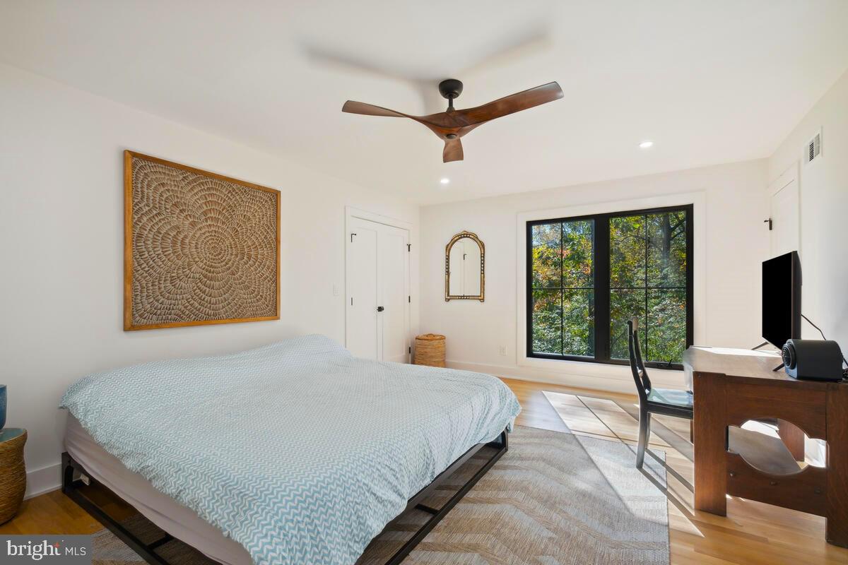 KEMP MILL ESTATES - Residential