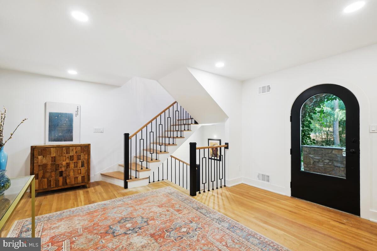 KEMP MILL ESTATES - Residential