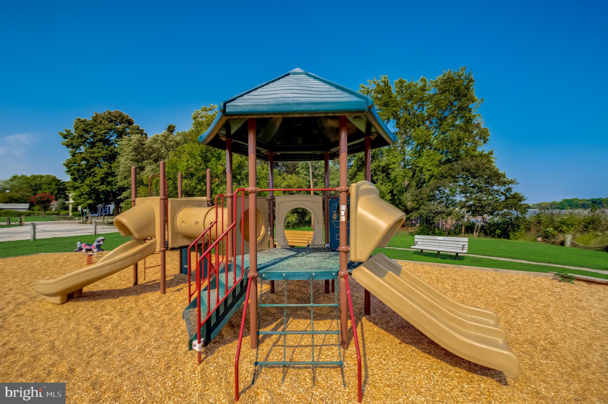 HILLSMERE ESTATES - Residential