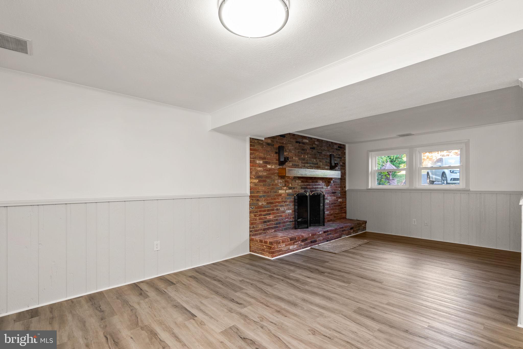 HILLSMERE ESTATES - Residential