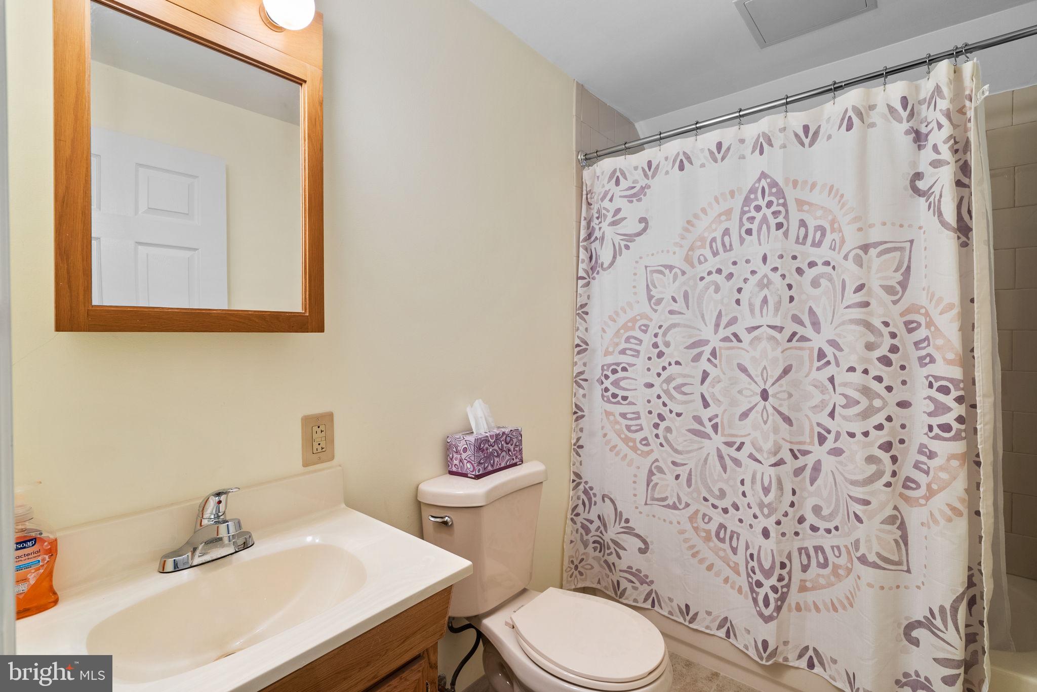 HILLSMERE ESTATES - Residential