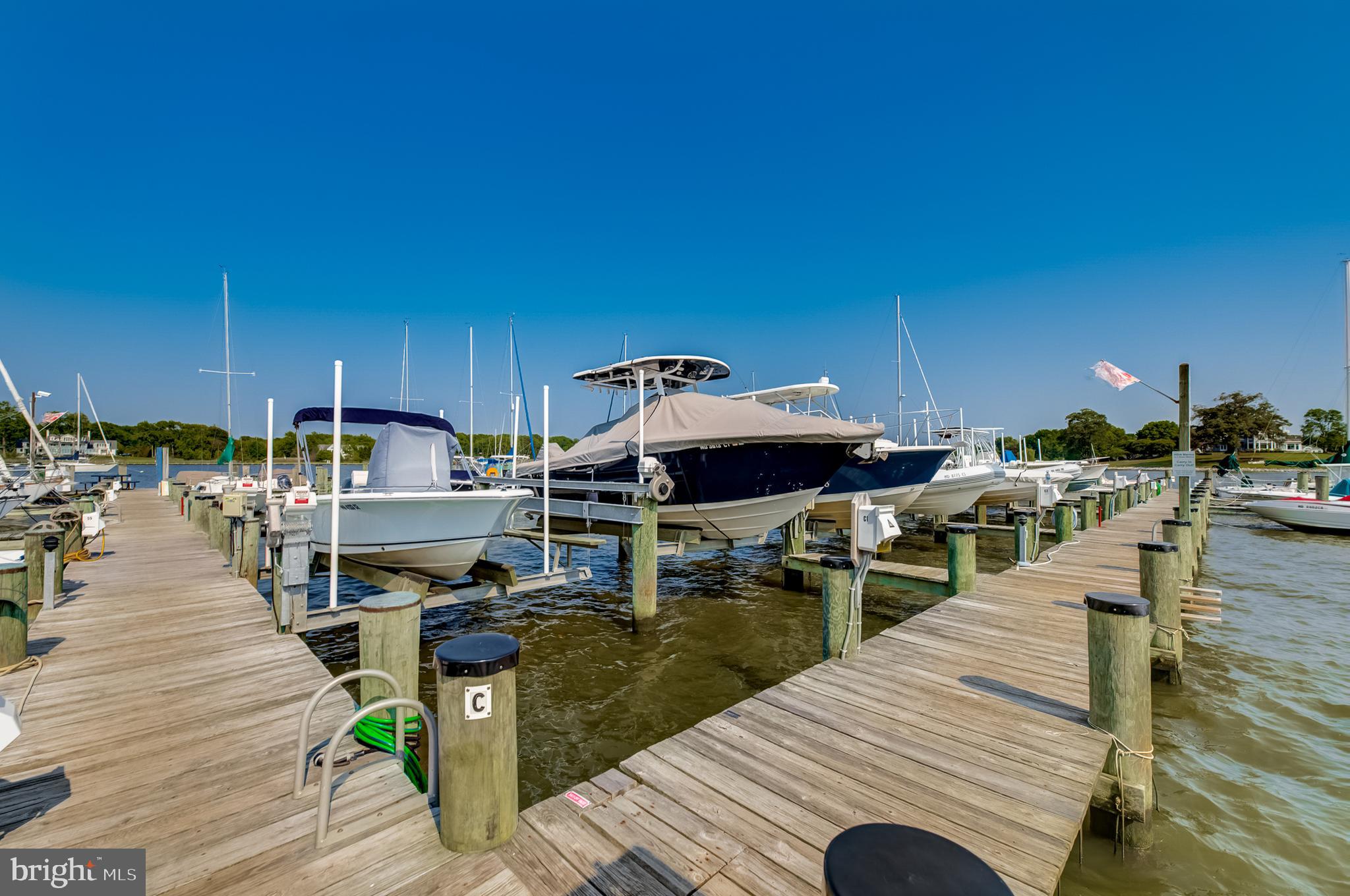 HILLSMERE ESTATES - Residential