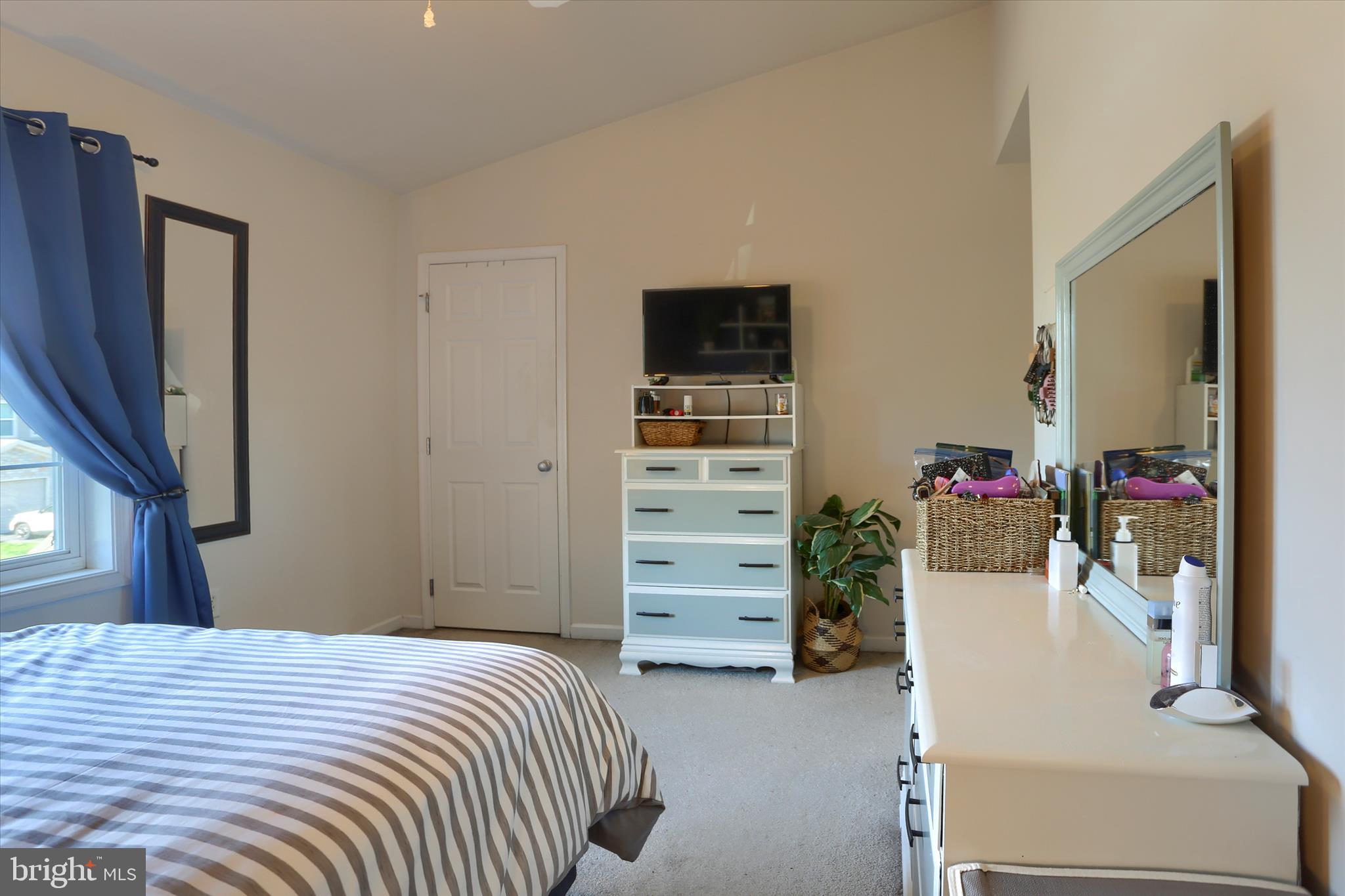 IVY RIDGE - Residential