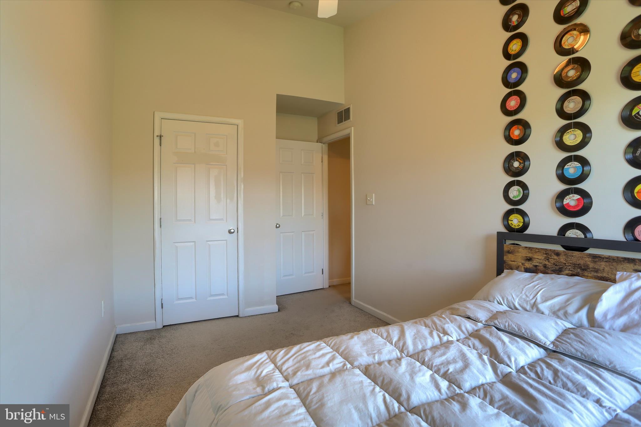 IVY RIDGE - Residential