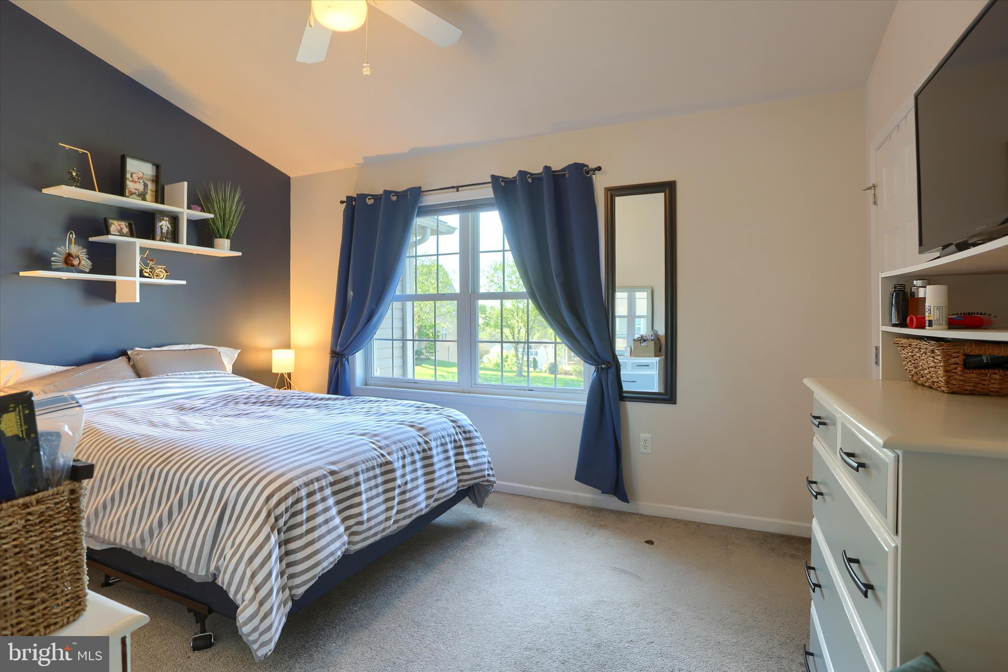 IVY RIDGE - Residential