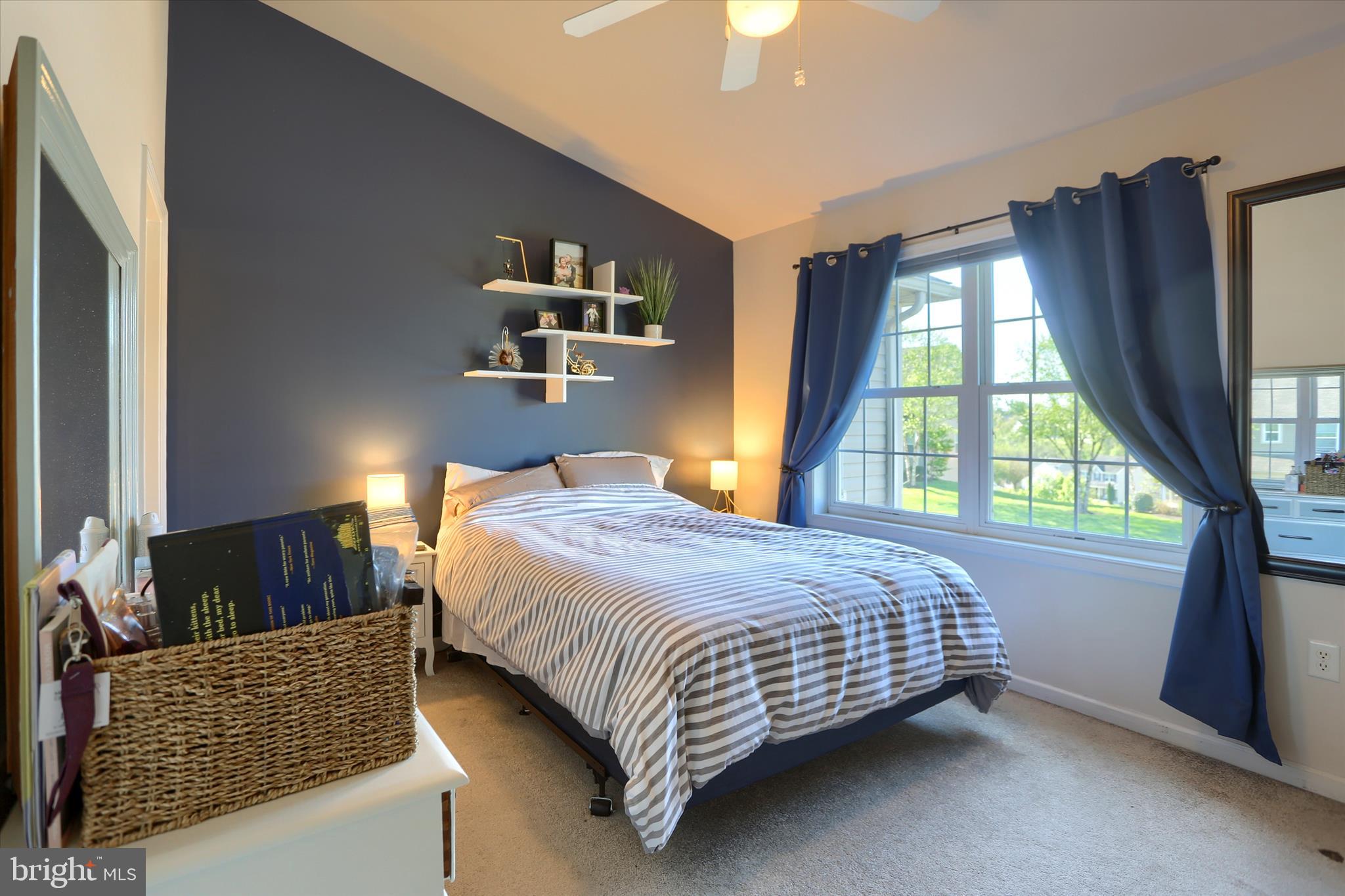 IVY RIDGE - Residential