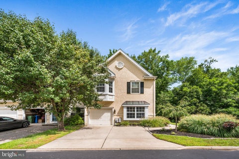 Townhouse For Sale - 39 Versailles Boulevard<br/> CHERRY HILL, NJ 08003