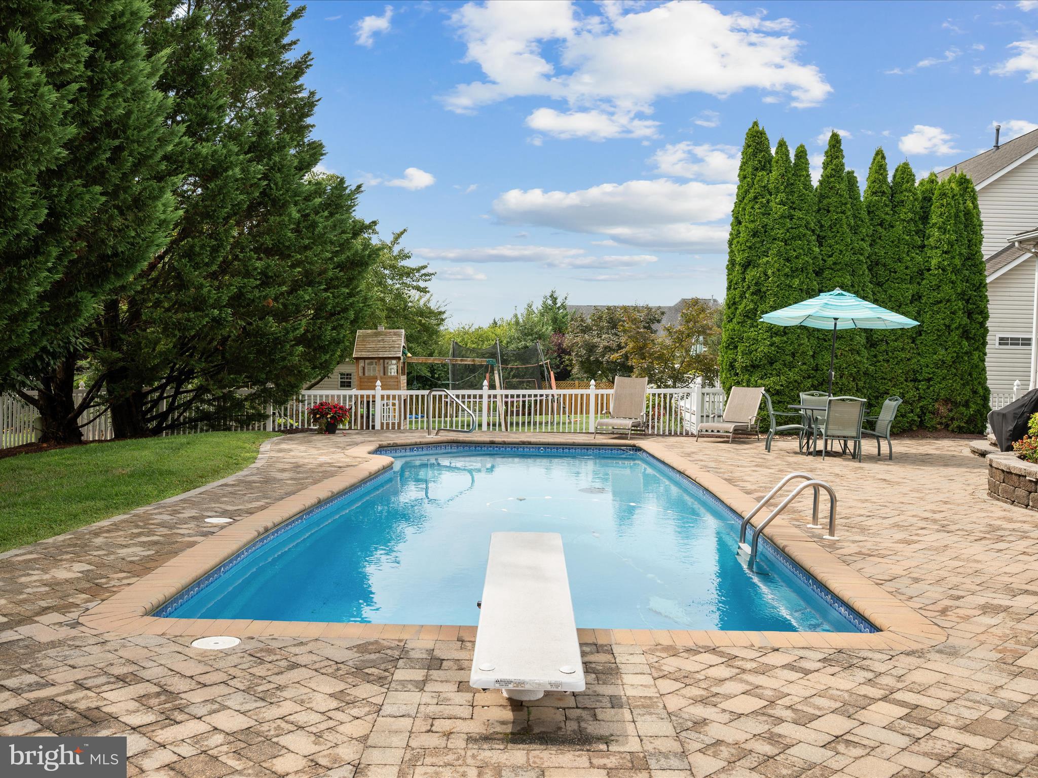 RAVEN WING - Residential