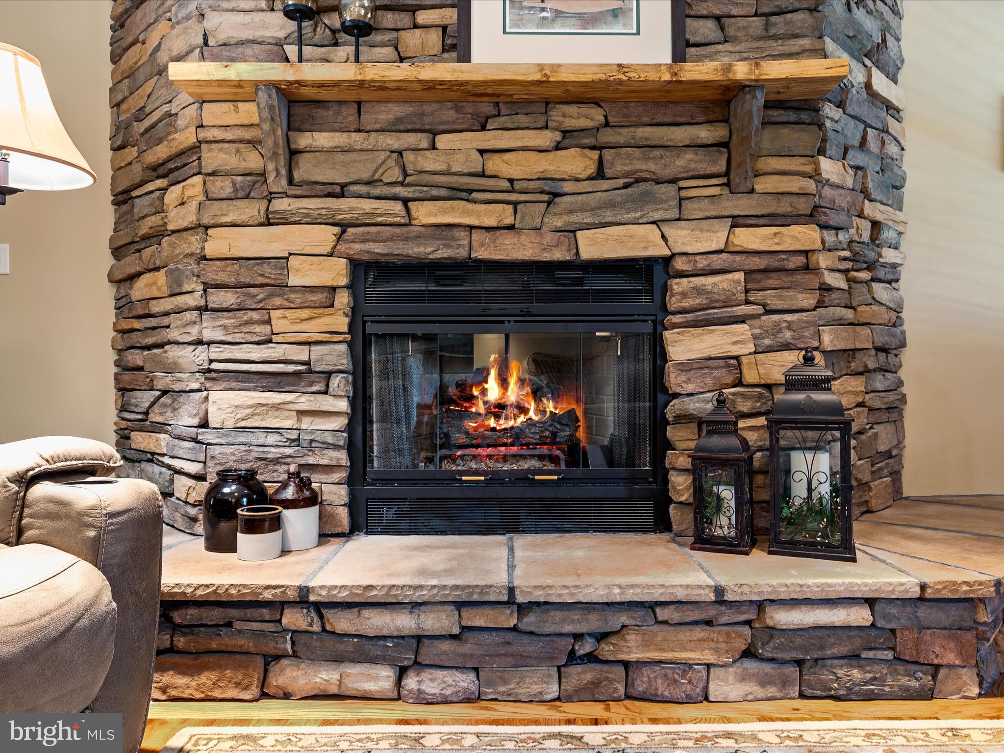 RAVEN WING - Residential