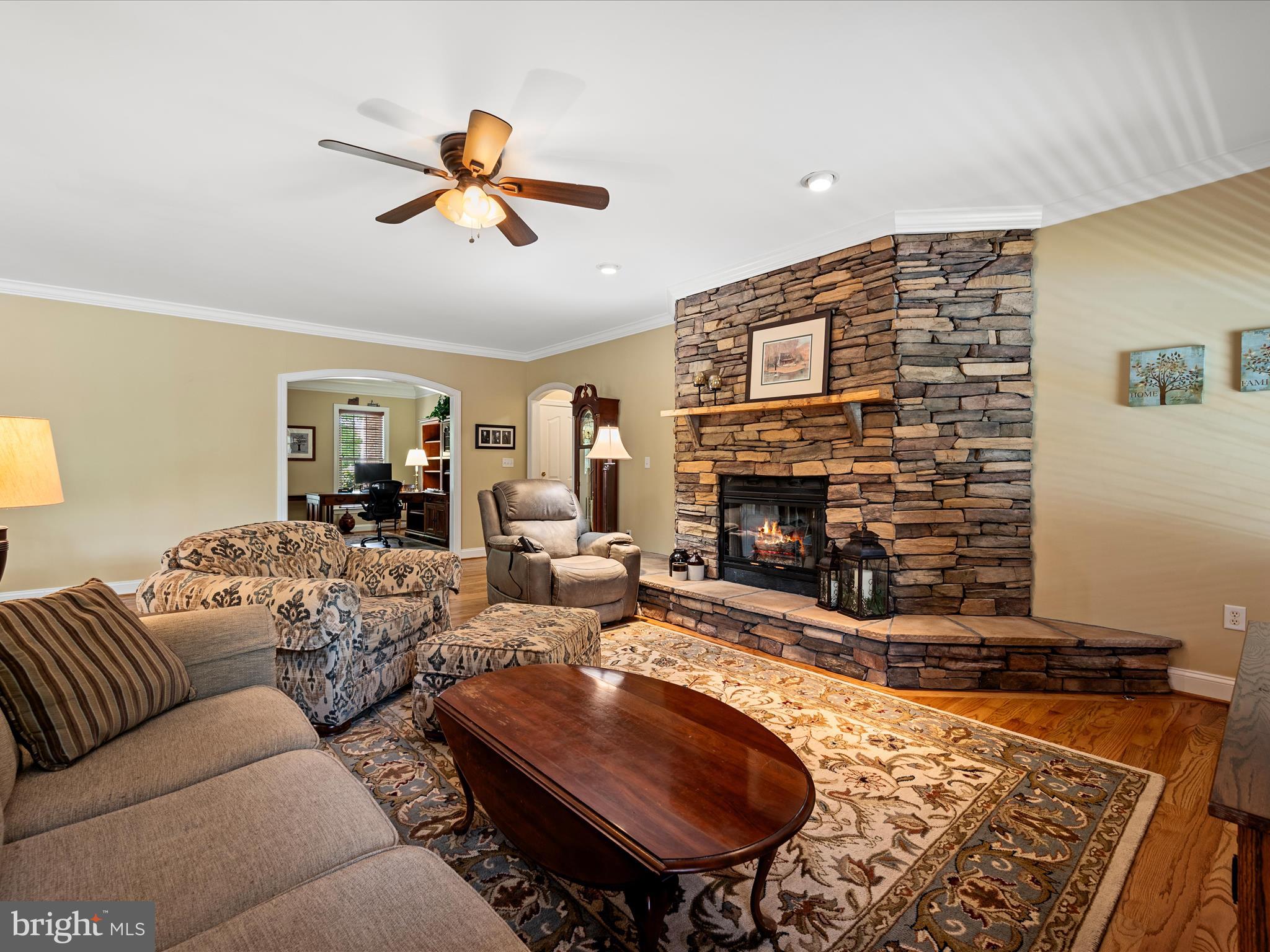 RAVEN WING - Residential