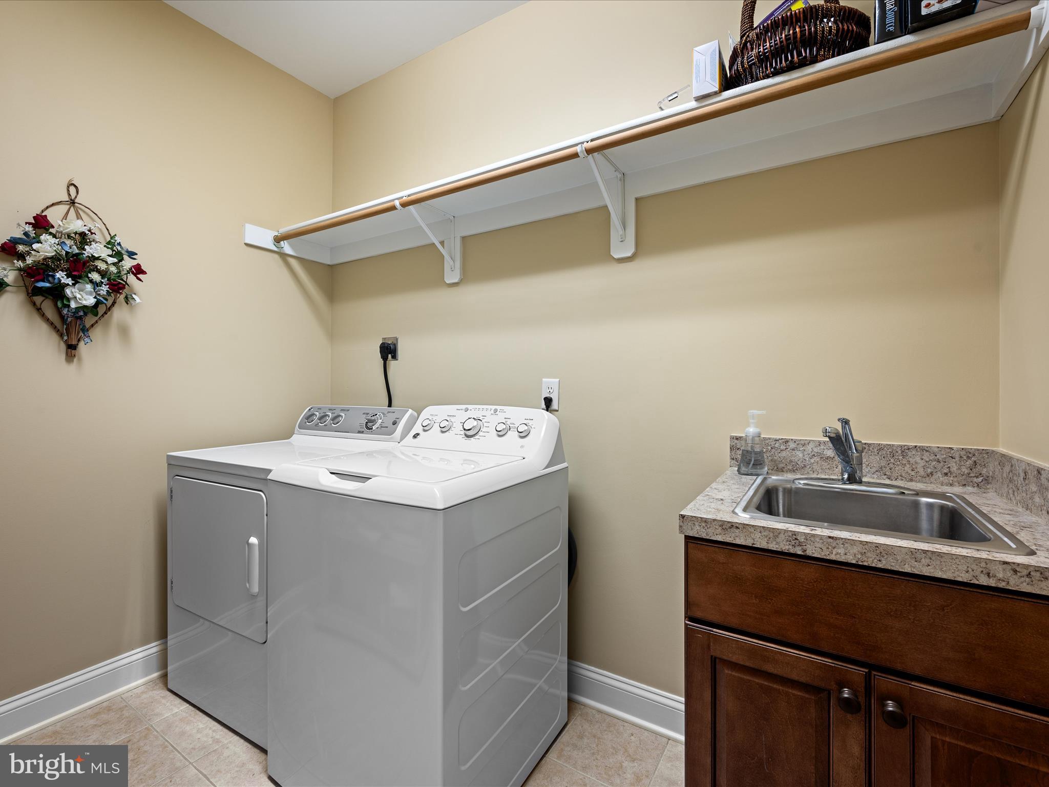 RAVEN WING - Residential