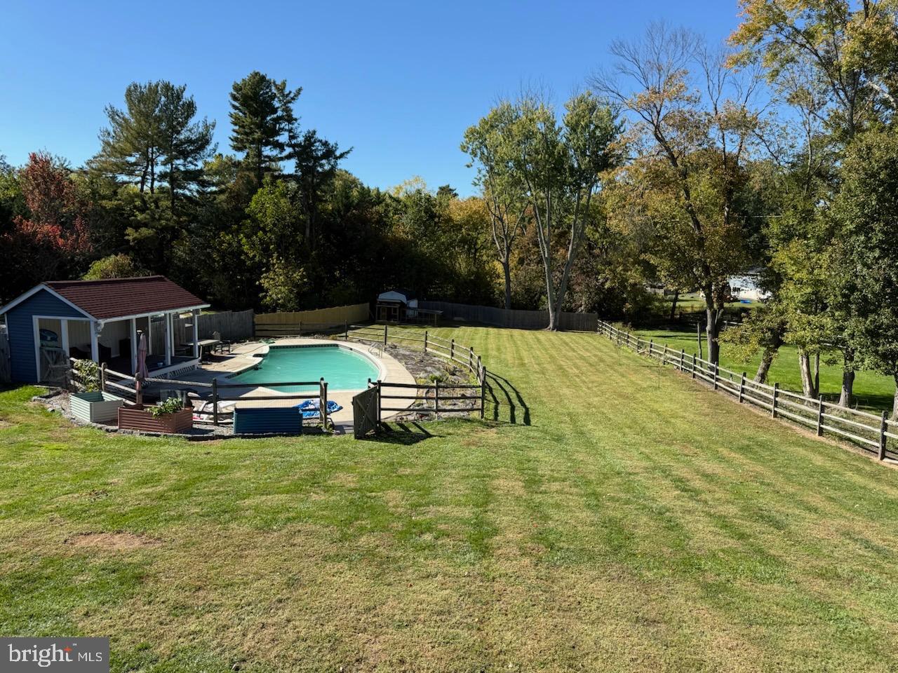 2710 HUNTING RIDGE COURT