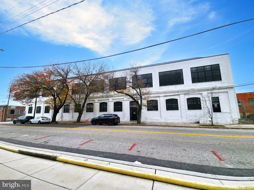 ONLINE AUCTION: Bidding begins 2/1 @ 10:00 AM. Bidding ends 2/5 @ 11:00 AM. List Price is Suggested Opening Bid. Deposit: $50,000. Deposit to be increased to 10% of the purchase price within 72 hours. ATTENTION INVESTORS LOCATION! LOCATION! LOCATION! Industrial Opportunity located on a LARGE +/- 15,810 SF Lot in the Carroll Camden Industrial area. BLOCKS from the Horseshoe Casino. JUST MINUTES from M&T Bank Stadium, Carroll Park Golf Course, and the many attractions of the Inner Harbor and Federal Hill areas! Easy access to major traffic arteries I-95 and MD-295 (Russell St).