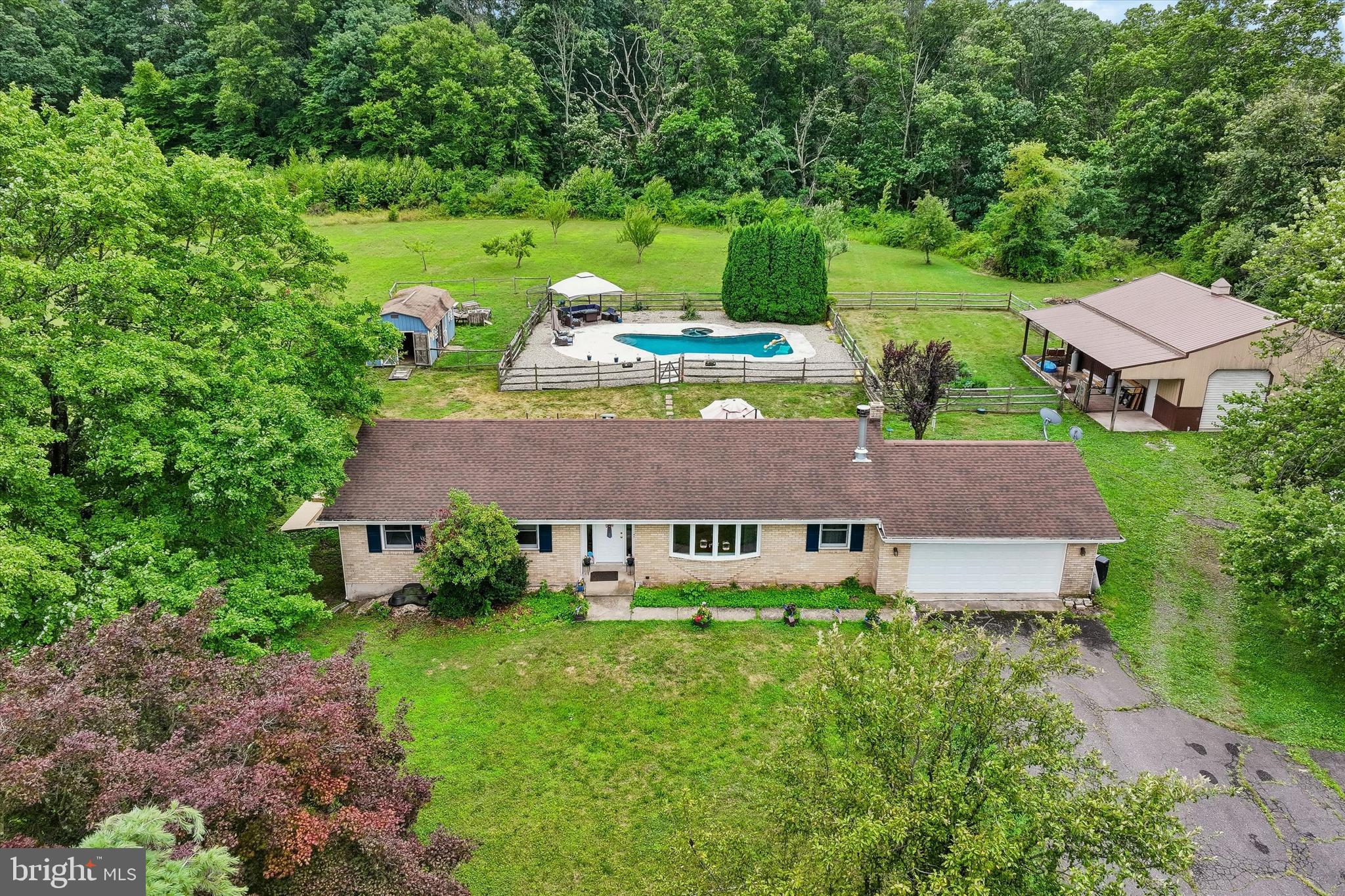 2380 WINDING ROAD