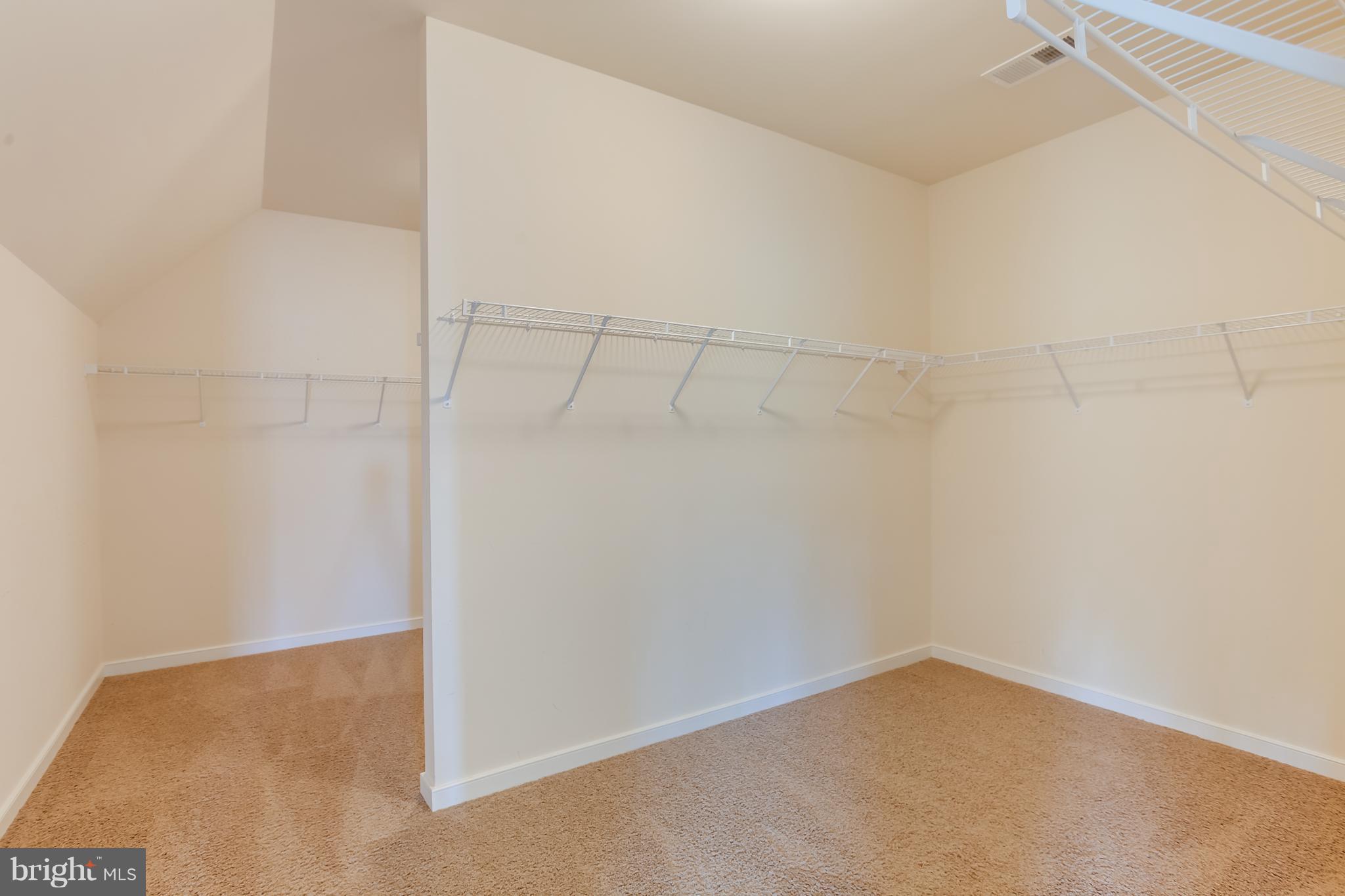 HILLS OF AQUIA - Residential