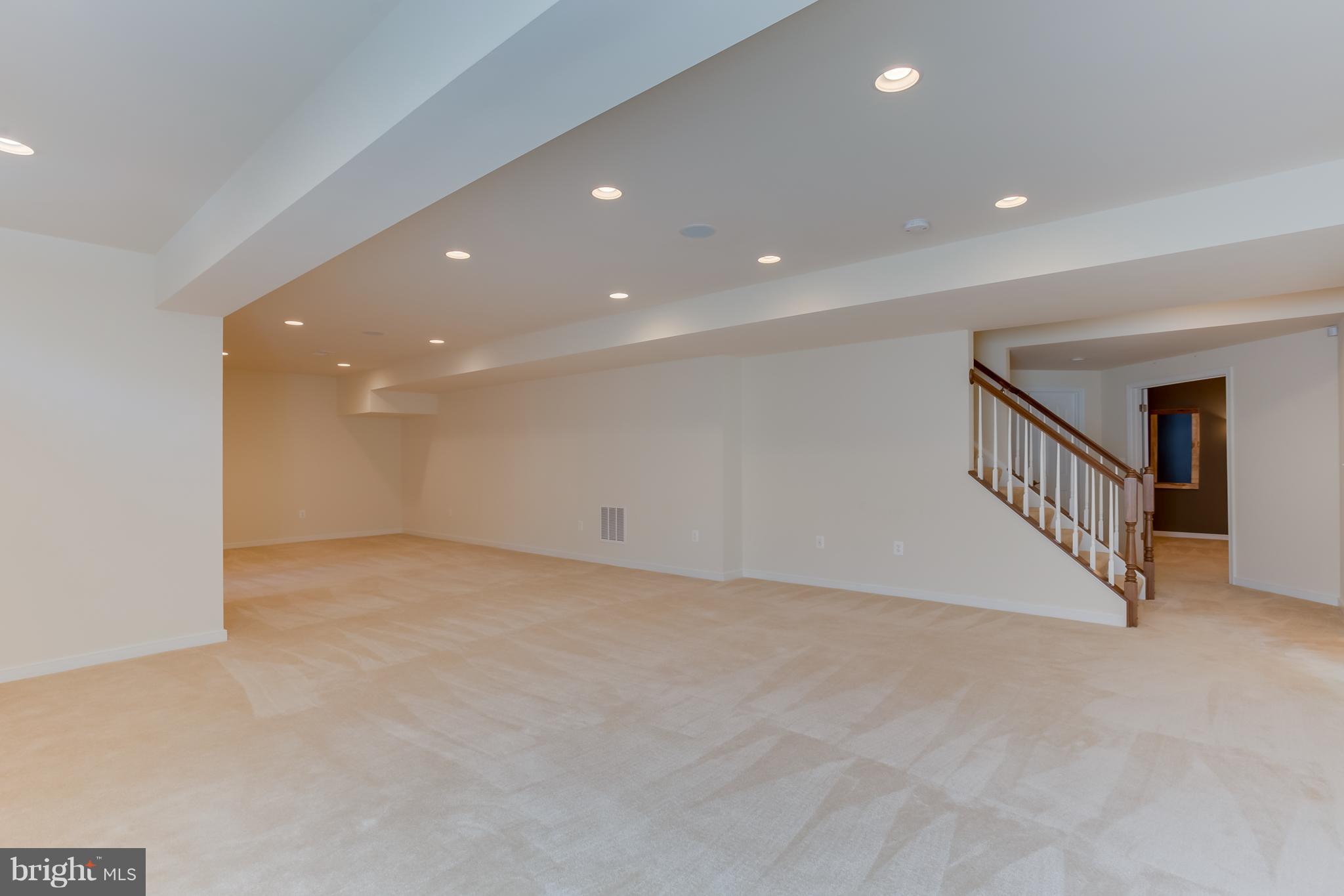 HILLS OF AQUIA - Residential