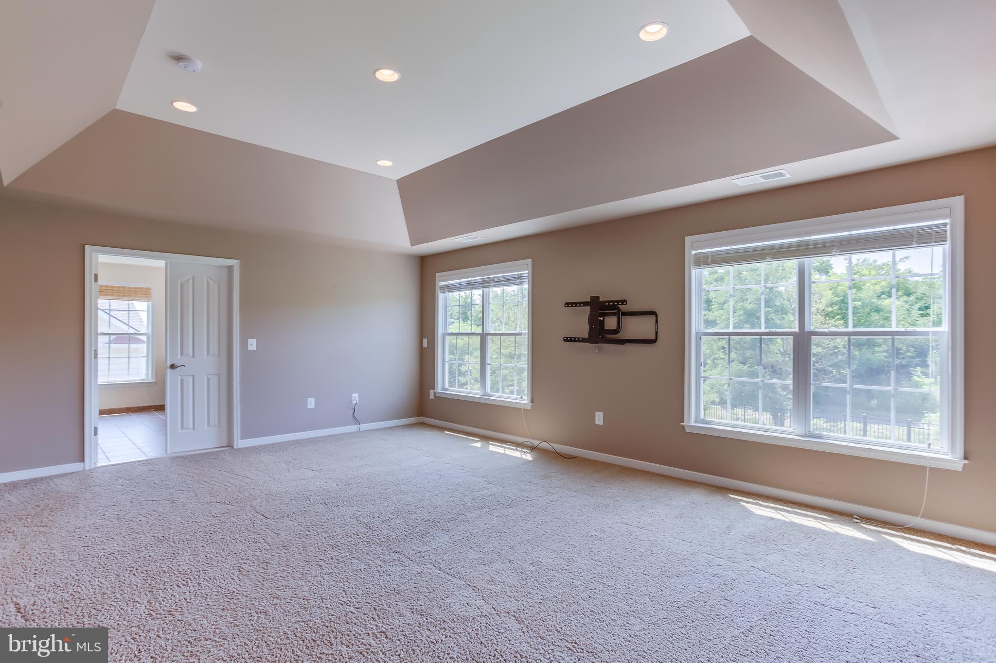 HILLS OF AQUIA - Residential