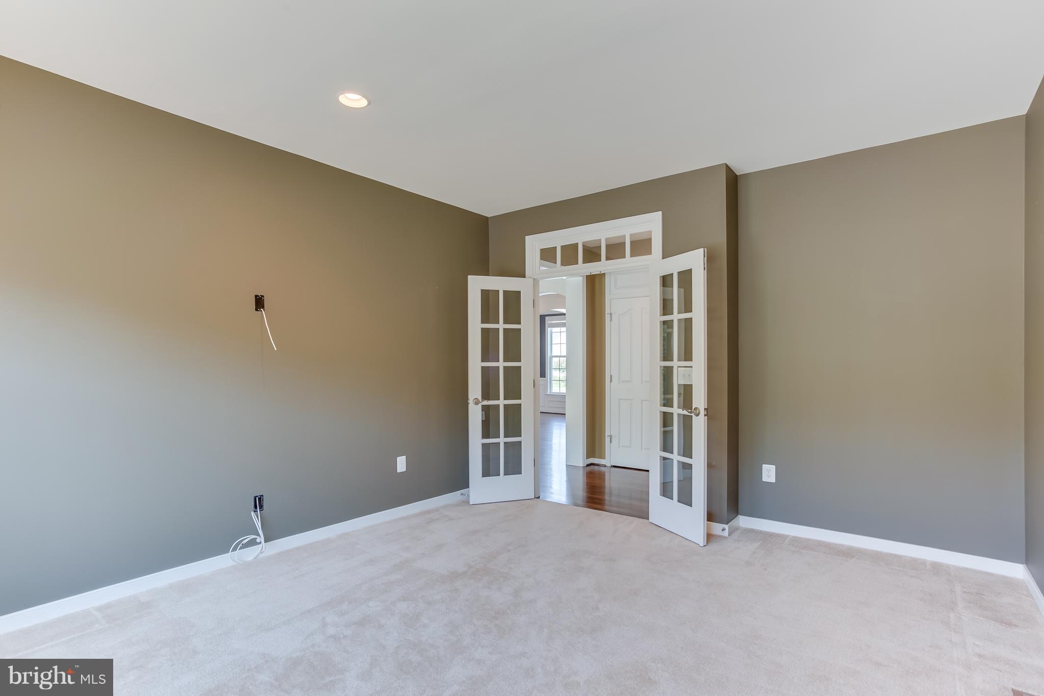 HILLS OF AQUIA - Residential