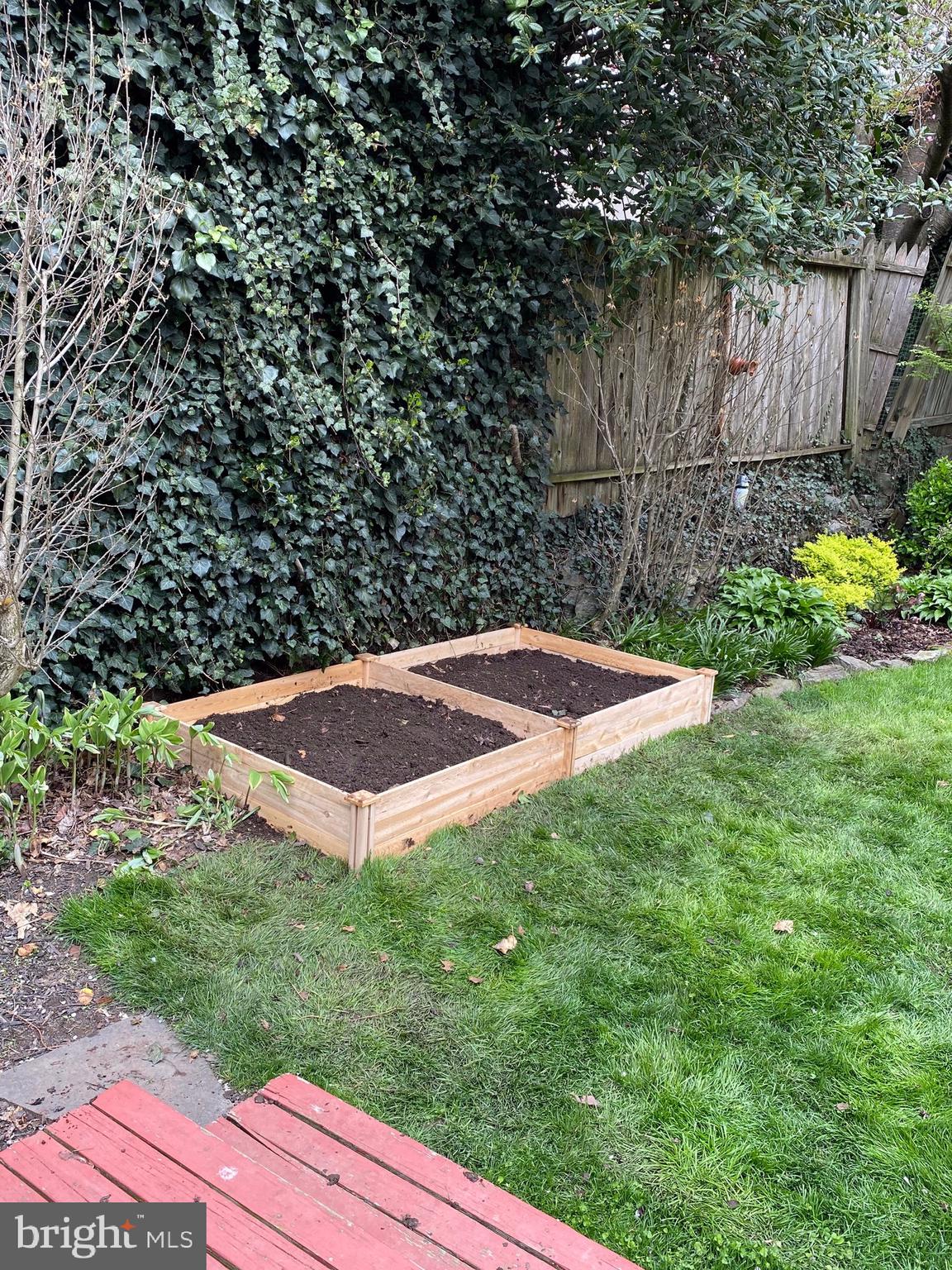 CHESTNUT HILL - Residential