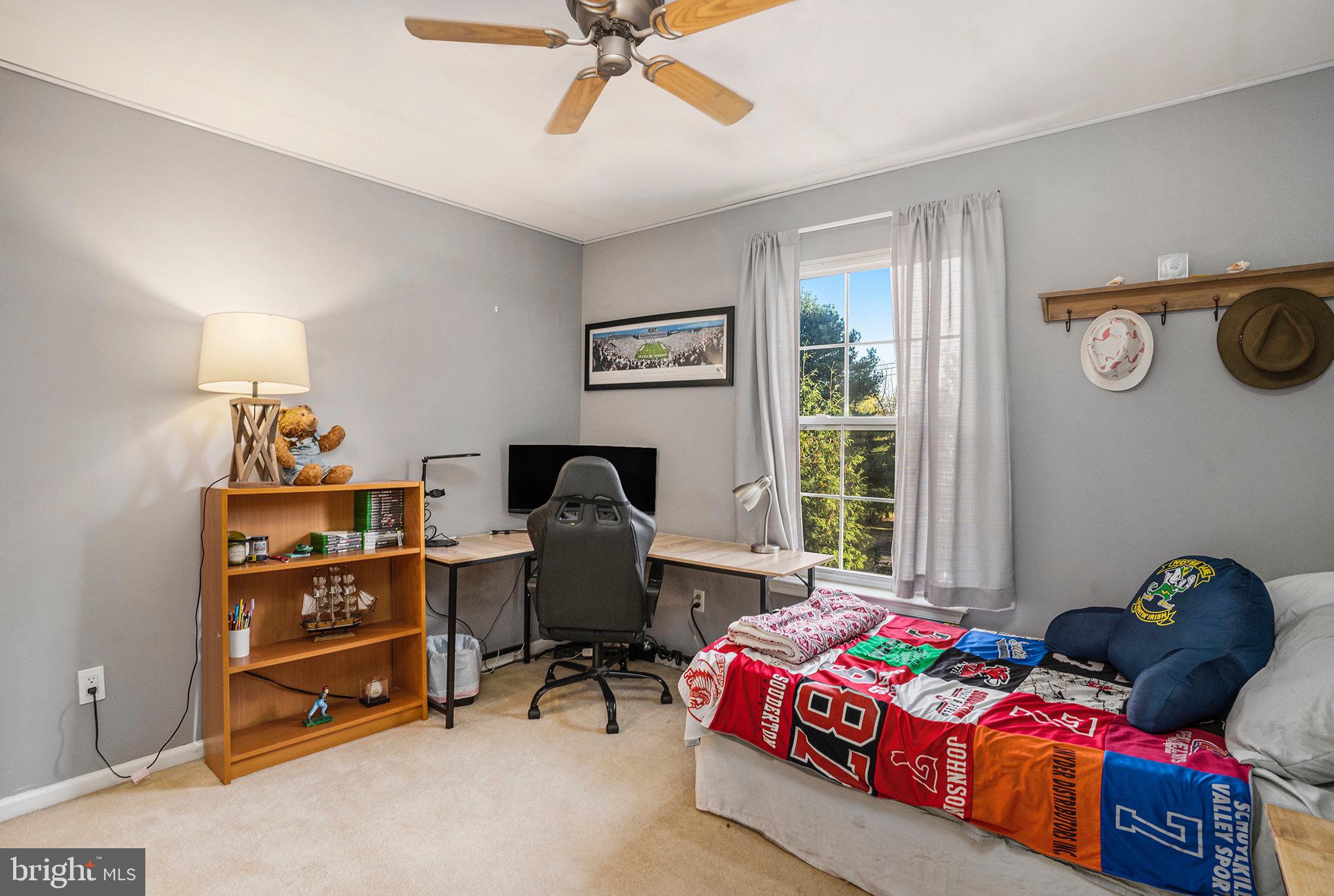 STRAWBERRY FIELDS - Residential