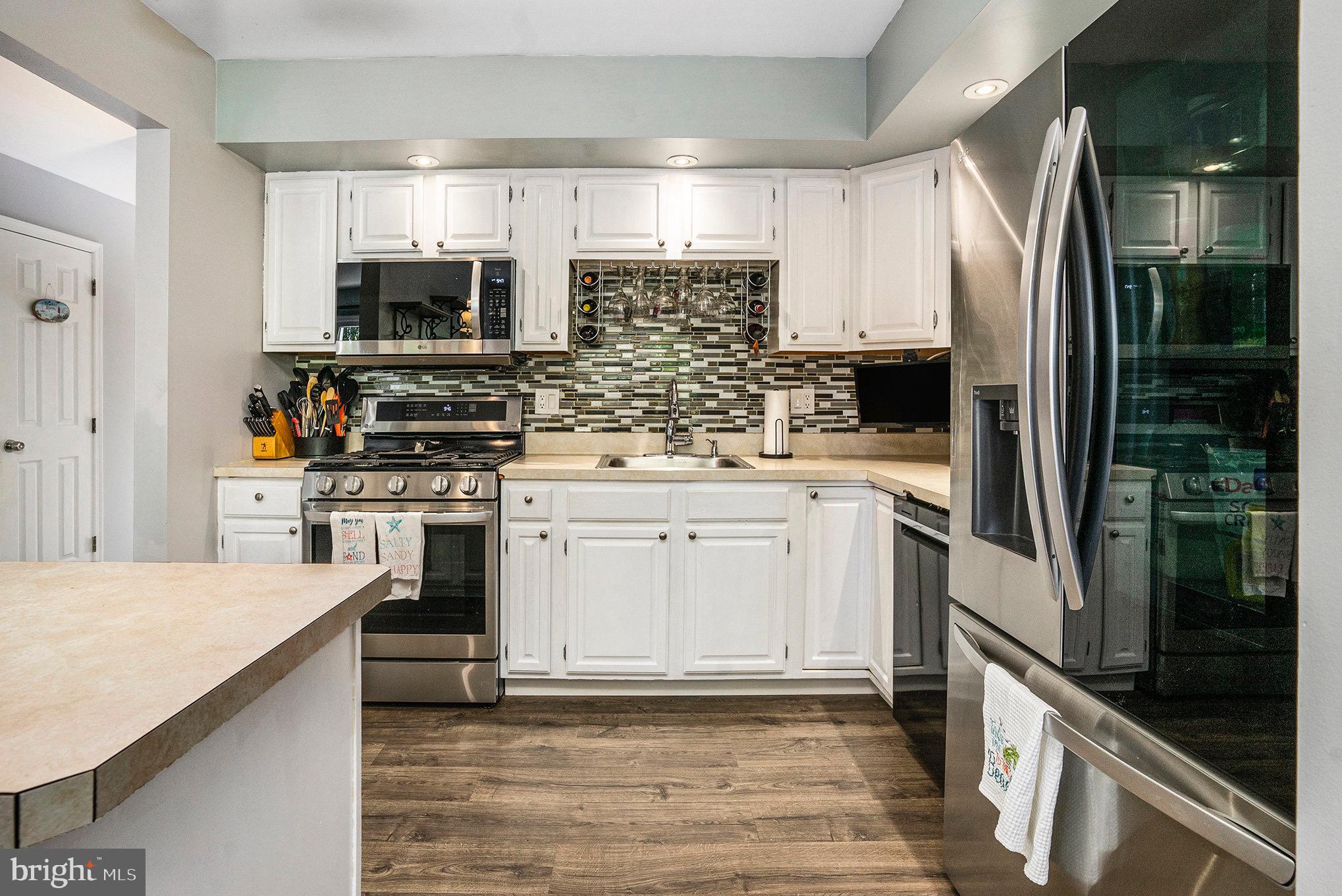 STRAWBERRY FIELDS - Residential